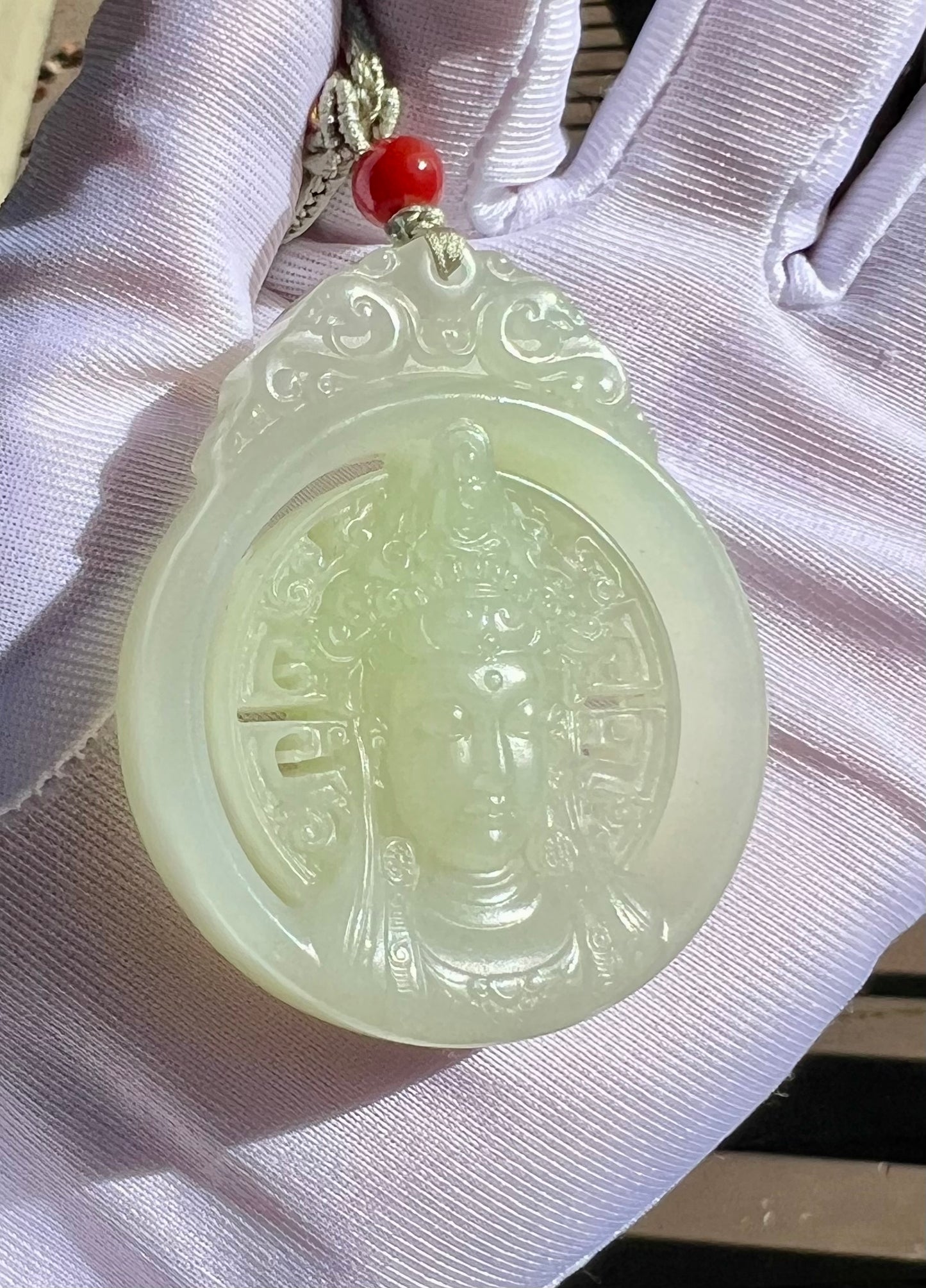 Certified natural jade Qinghai qingshui Nephrite with emerald green pendant/carved Guanyin pendant necklace天然青海晴水俏翠青 观音吊坠#4626