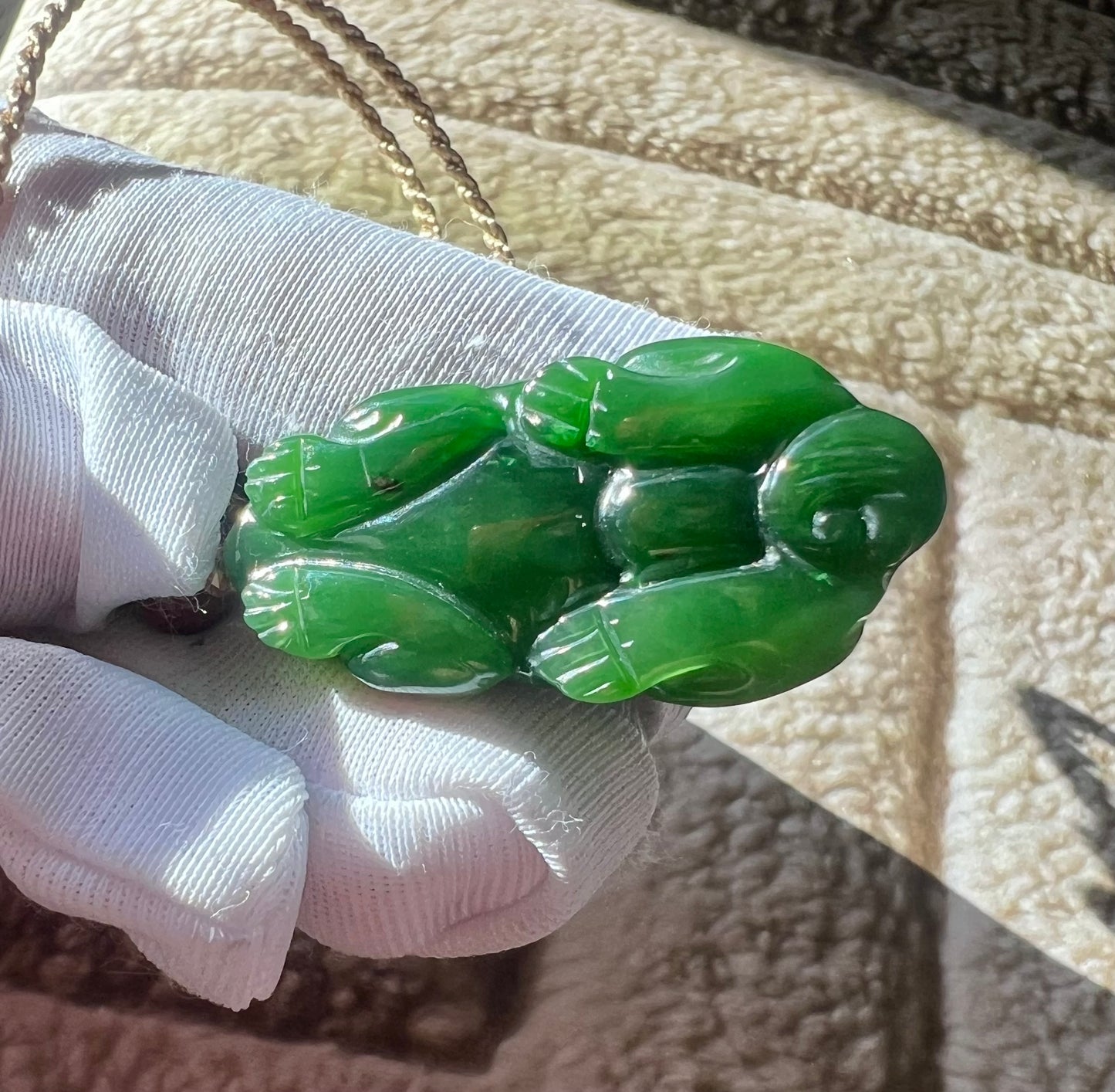 Certified natural nephrite green jade/Siberian green nephrite carved Pixiu pendant necklace 天然俄料碧玉貔貅 吊坠 项链#3596 辣绿菠菜绿