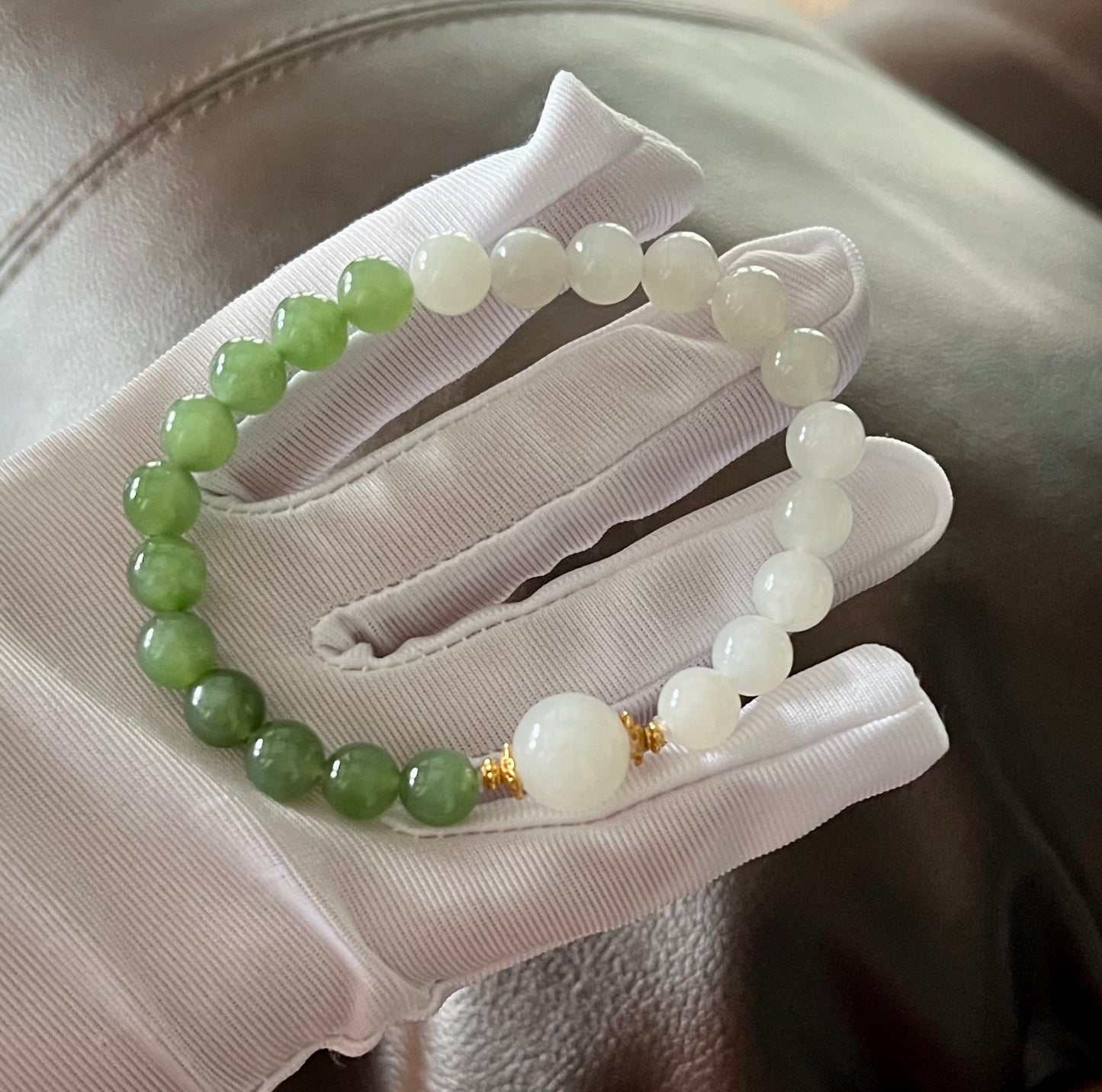 Certified natural nephrite green jade/Siberian green nephrite and Qinghai white nephrite bracelet /天然 俄料碧玉青海白玉手串 #0023 搭配青海白玉单珠