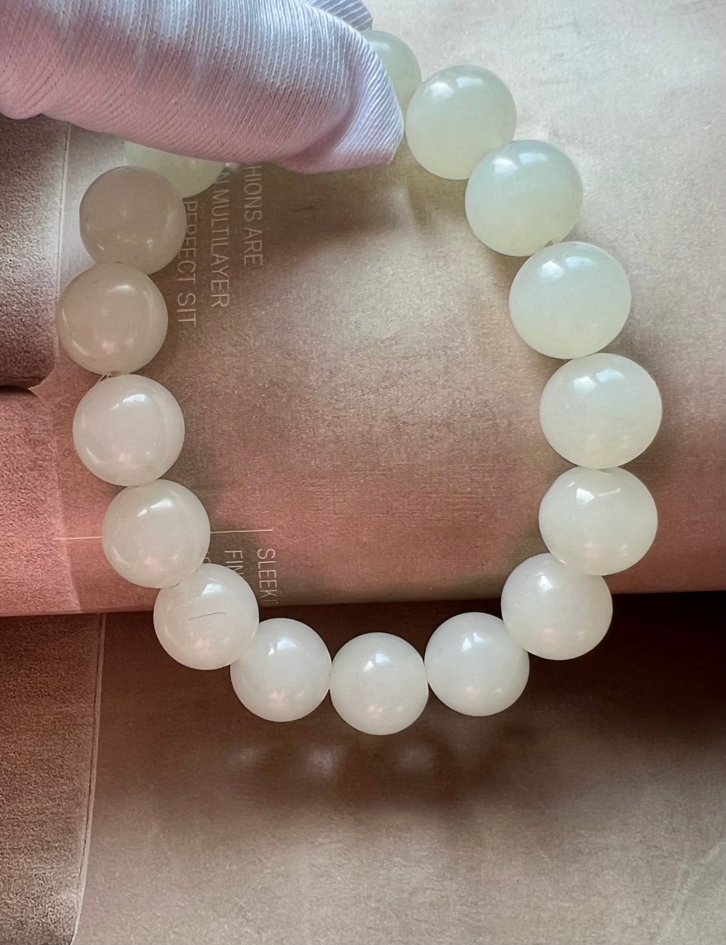 12.1mm Certified natural jade white Nephrite with Ink-dotted Qinghua bracelet/Heishan oily white nephrite/Good whiteness 天然软玉 点墨青花白玉 圆珠手串 #1181油白细润