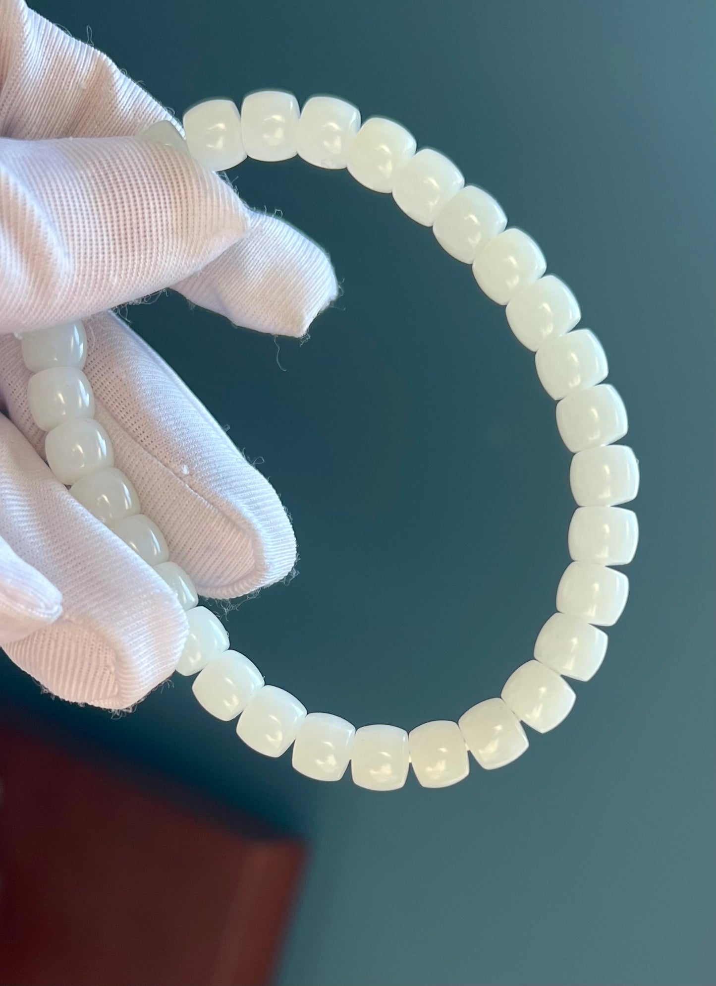 7.3*6mm Certified natural jade Siberian white Nephrite bracelet/straight cut beads 天然精品 极限弧精工直切老型珠 老俄料白玉 #9646 油细糯