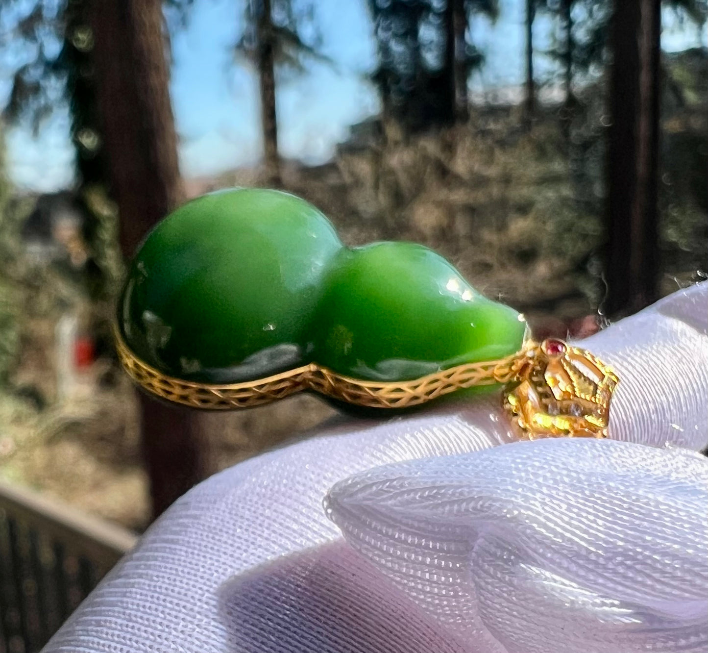 Certified natural nephrite green jade pendant /gold 18k/green nephrite Carved gourd pendant 天然碧玉 辣绿菠菜绿葫芦 无结构起莹光 18k金厚镶吊坠/项链#2201