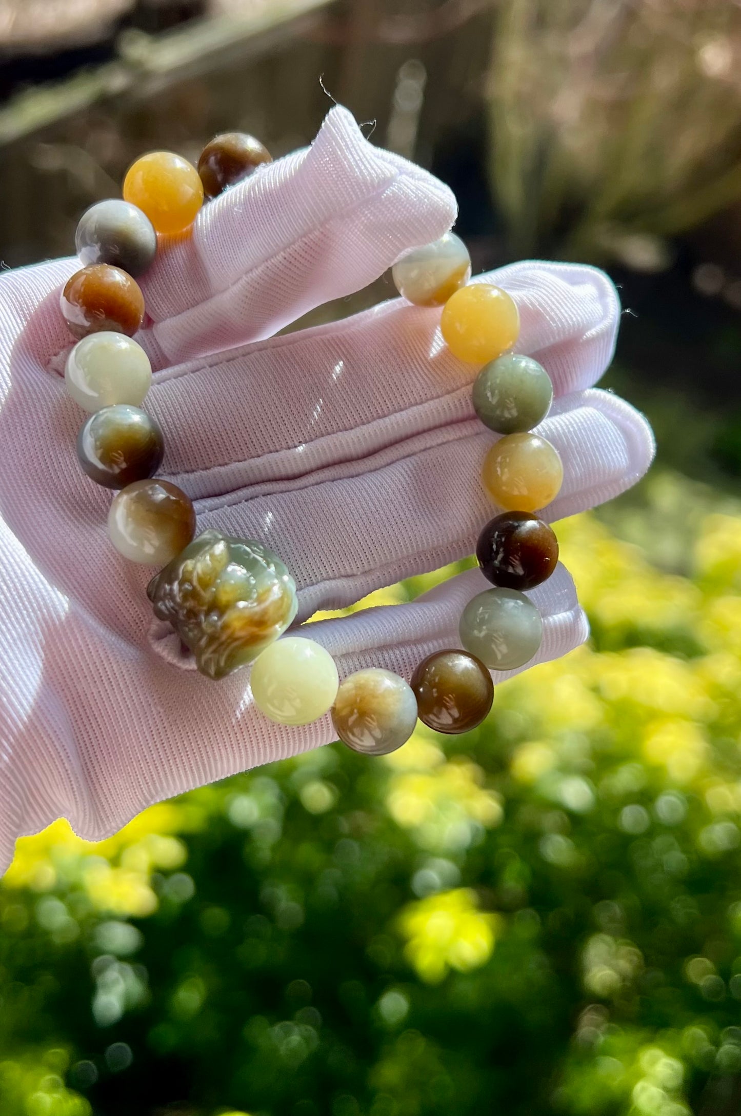 10mm Certified natural jade /Qinghua Loulan multi color nephrite bracelet天然三色手串 油熟细糯#7168 搭配糖青玉雕刻醒狮