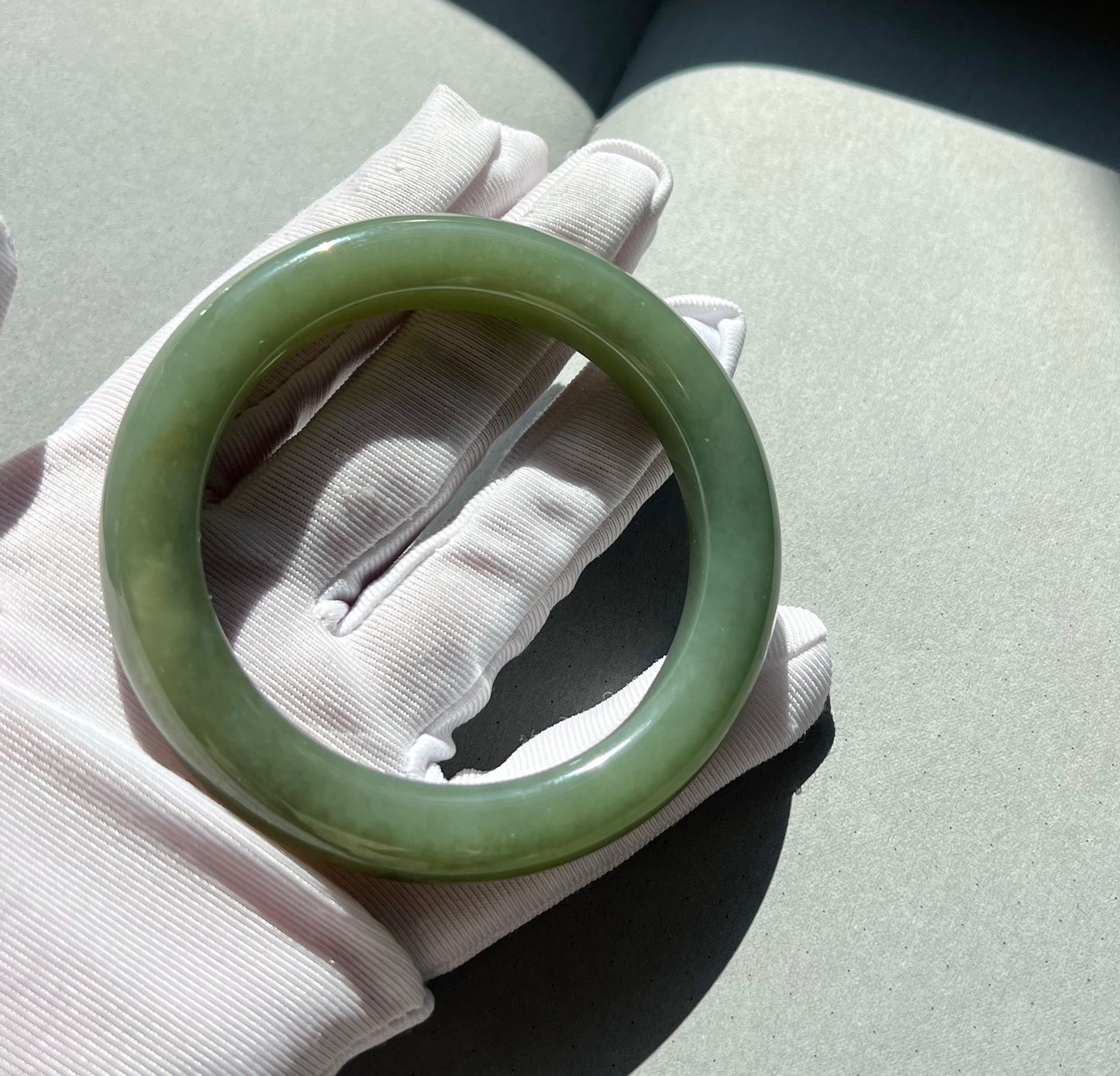 54.8mm Certified natural jade / Qiemo greenish blue Nephrite bangle/ bracelet/天然 且末青玉手镯 蓝青玉正圈手镯 平安镯 #0791 微瑕