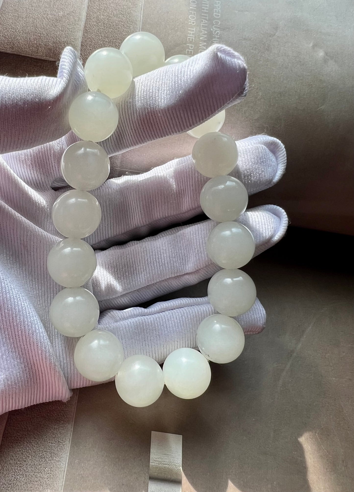 12.1mm Certified natural jade white Nephrite with Ink-dotted Qinghua bracelet/Heishan oily white nephrite/Good whiteness 天然软玉 点墨青花白玉 圆珠手串 #1181油白细润
