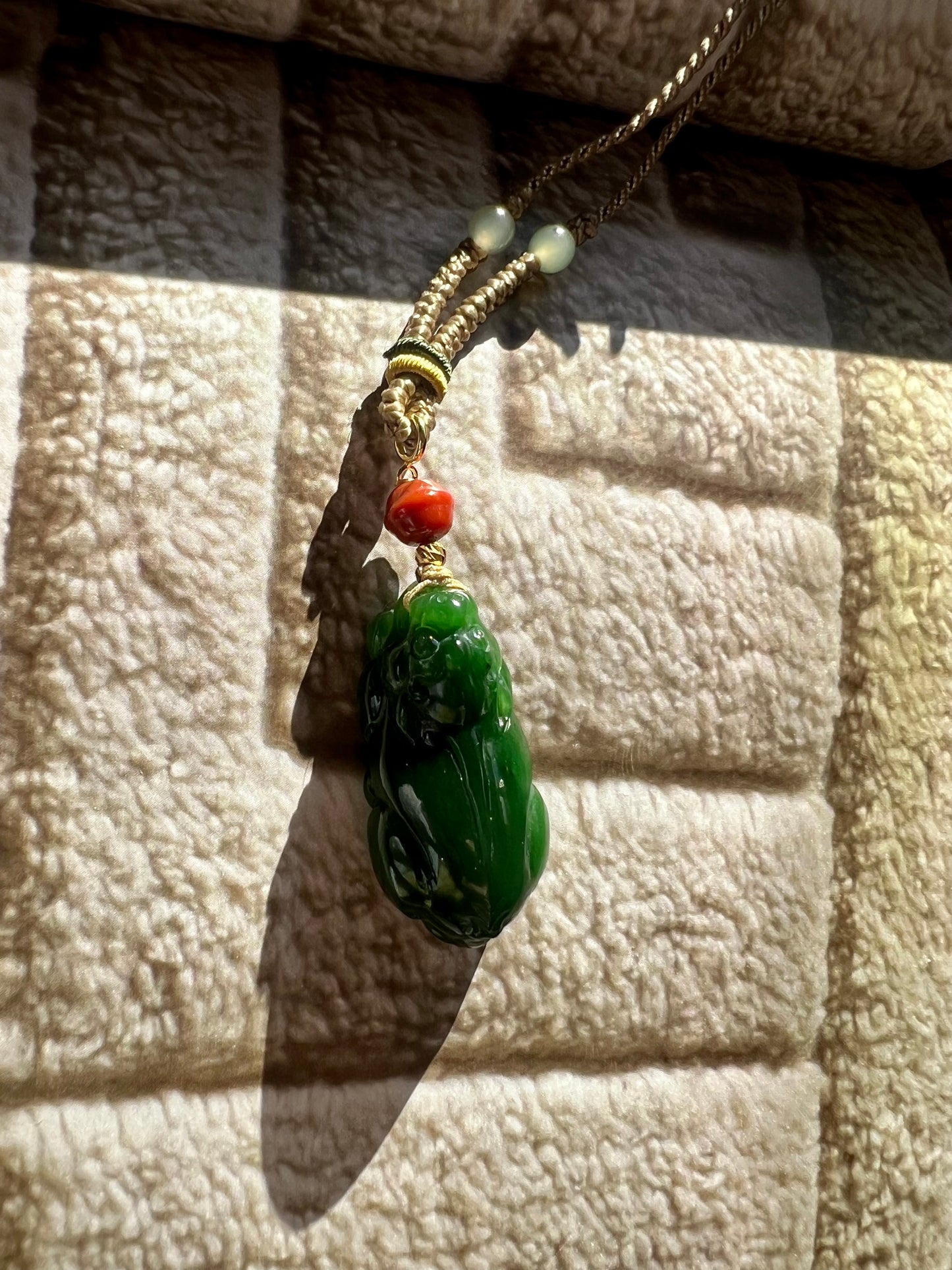 Certified natural nephrite green jade/Siberian green nephrite carved Pixiu pendant necklace 天然俄料碧玉貔貅 吊坠 项链#3596 辣绿菠菜绿