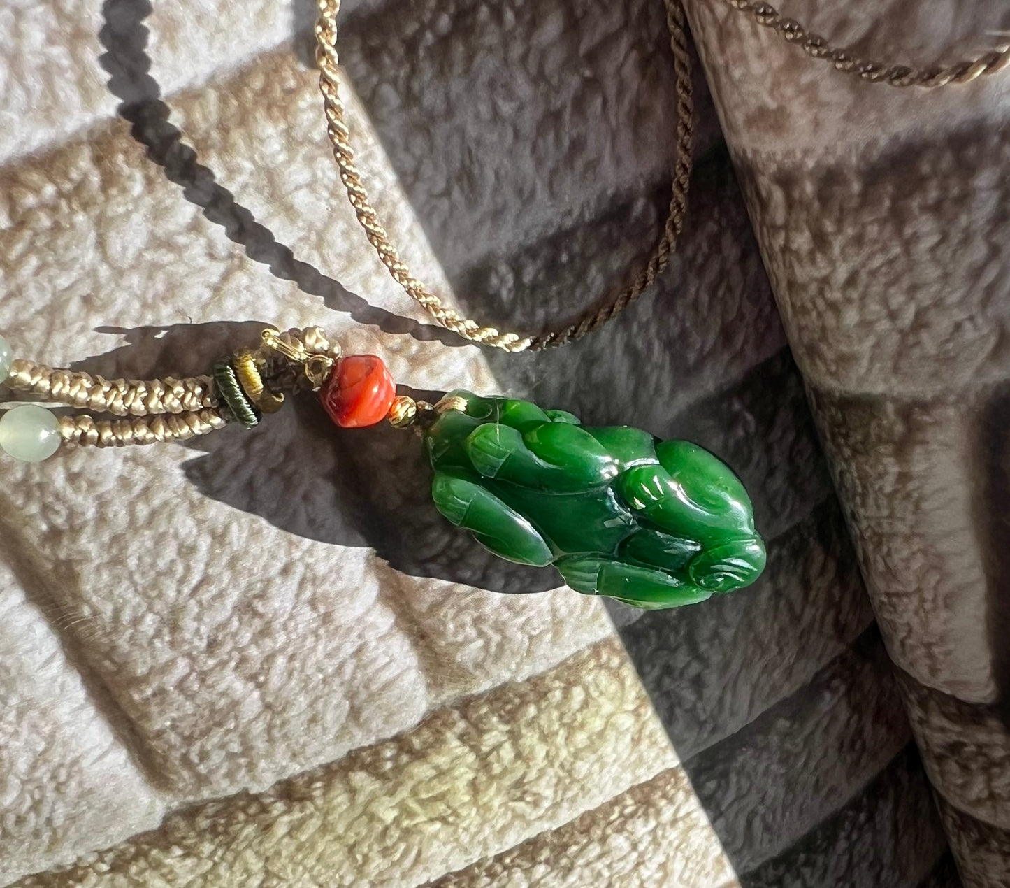 Certified natural nephrite green jade/Siberian green nephrite carved Pixiu pendant necklace 天然俄料碧玉貔貅 吊坠 项链#3596 辣绿菠菜绿