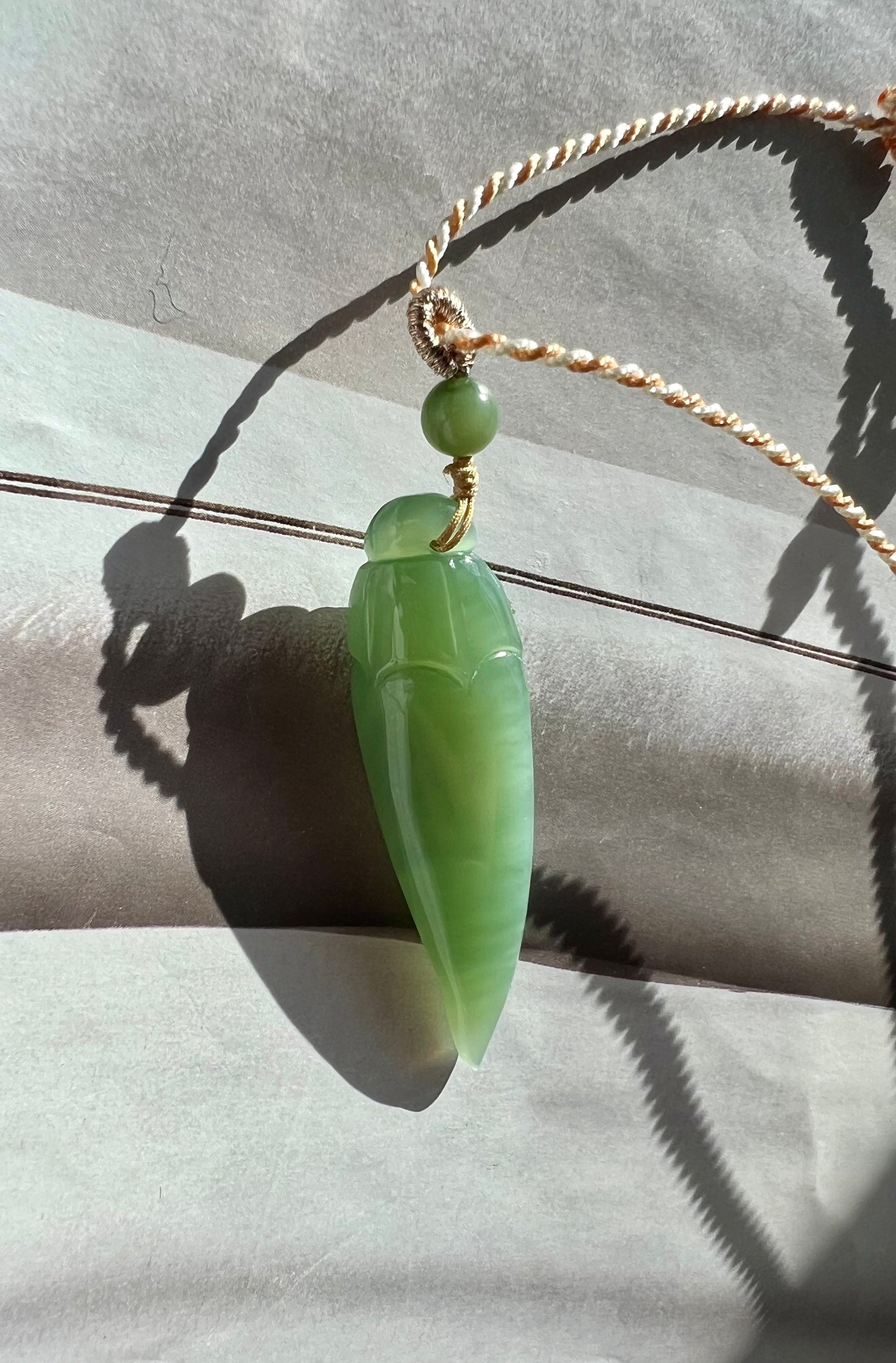 Certified natural nephrite green jade/Siberian bluish green nephrite carved pepper pendant necklace 天然俄料碧玉 粉青辣椒 吊坠 项链#1427 绿调粉青起莹光