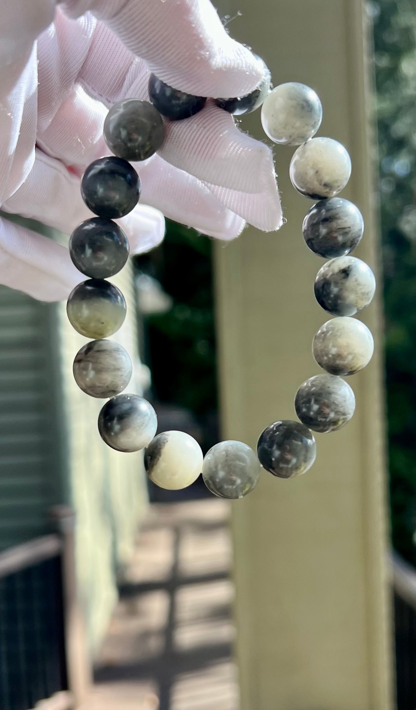 12mm Certified natural jade pebble/black and white nephrite/Qinghua nephrite pebble beads bracelet 天然精品 籽料青花手串 一线天/聚宝盆 #7235 特别油糯