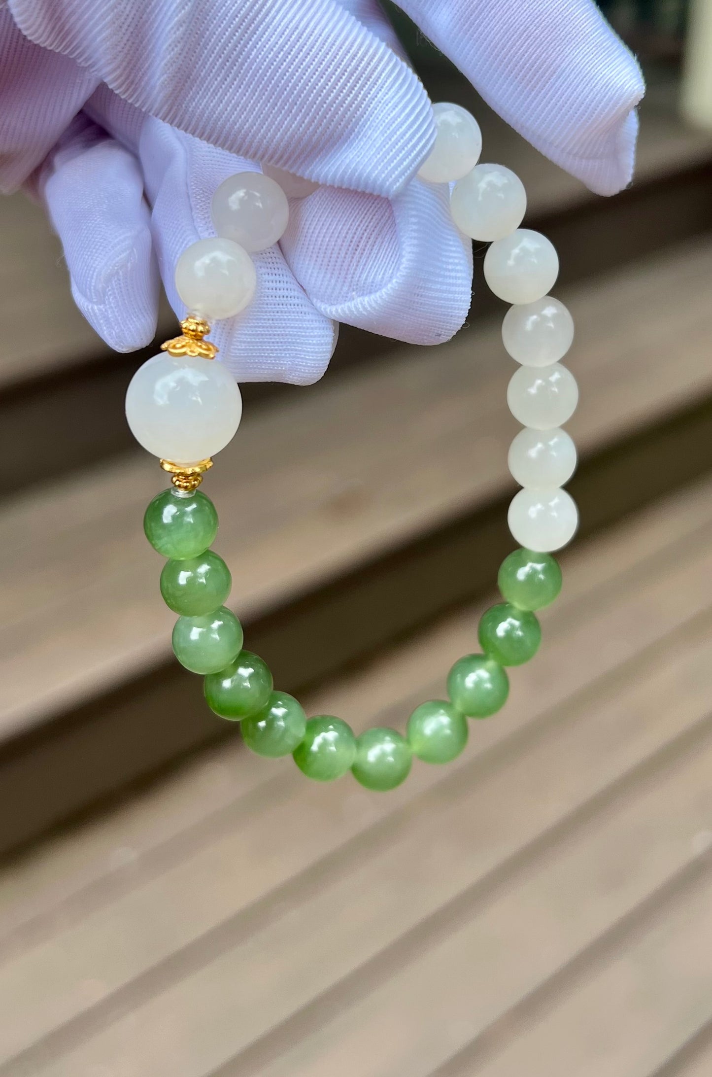 Certified natural nephrite green jade/Siberian green nephrite and Qinghai white nephrite bracelet /天然 俄料碧玉青海白玉手串 #0023 搭配青海白玉单珠