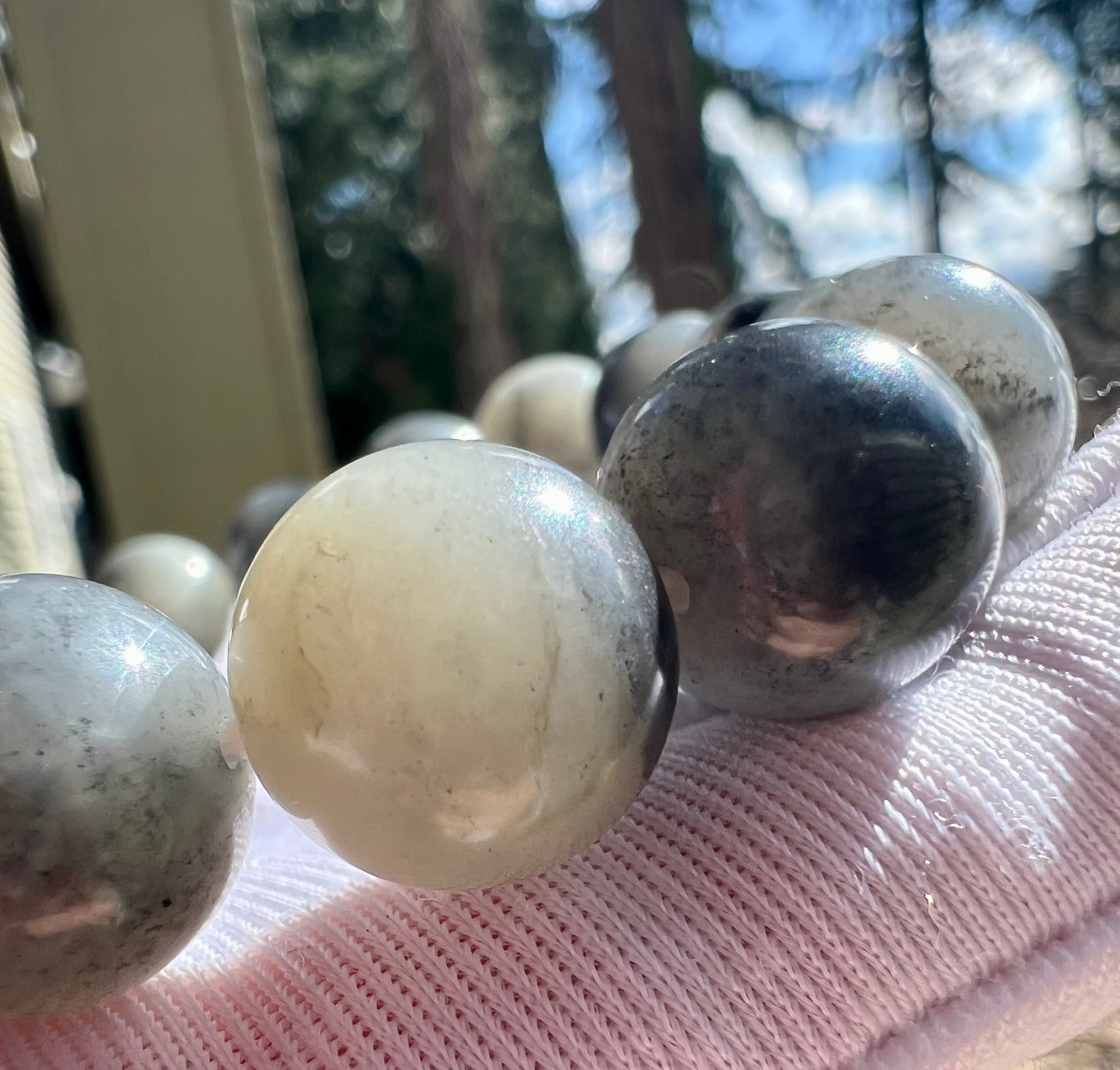 12mm Certified natural jade pebble/black and white nephrite/Qinghua nephrite pebble beads bracelet 天然精品 籽料青花手串 一线天/聚宝盆 #7235 特别油糯
