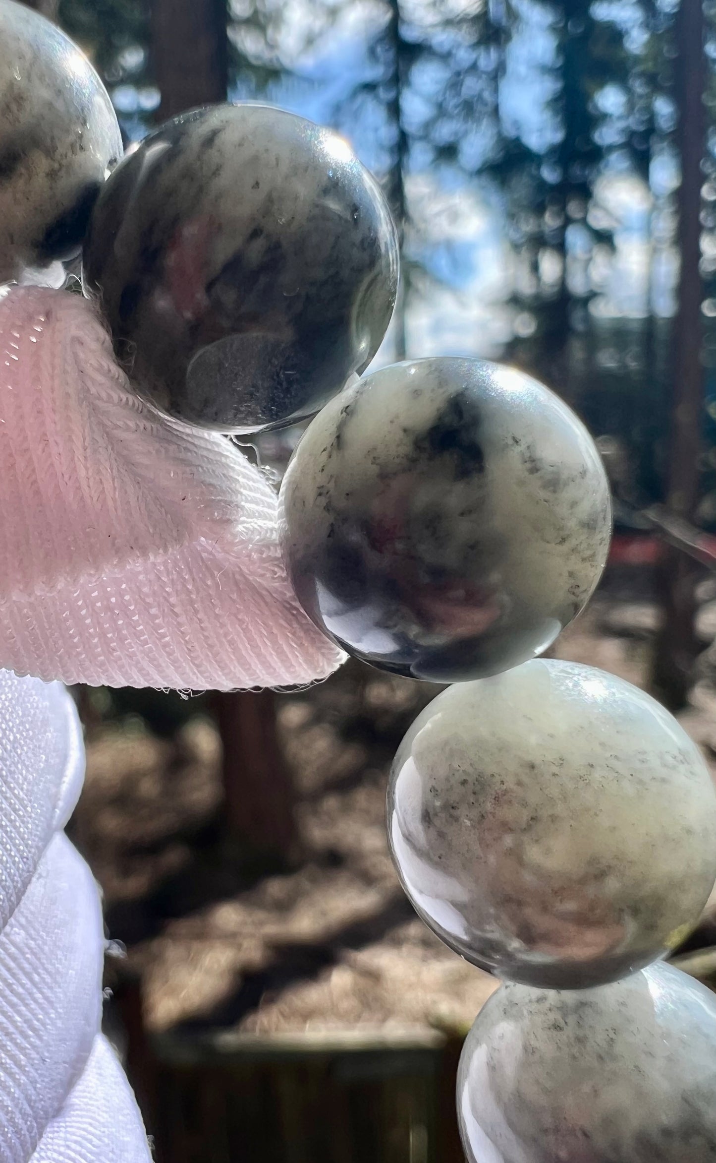 12mm Certified natural jade pebble/black and white nephrite/Qinghua nephrite pebble beads bracelet 天然精品 籽料青花手串 一线天/聚宝盆 #7235 特别油糯