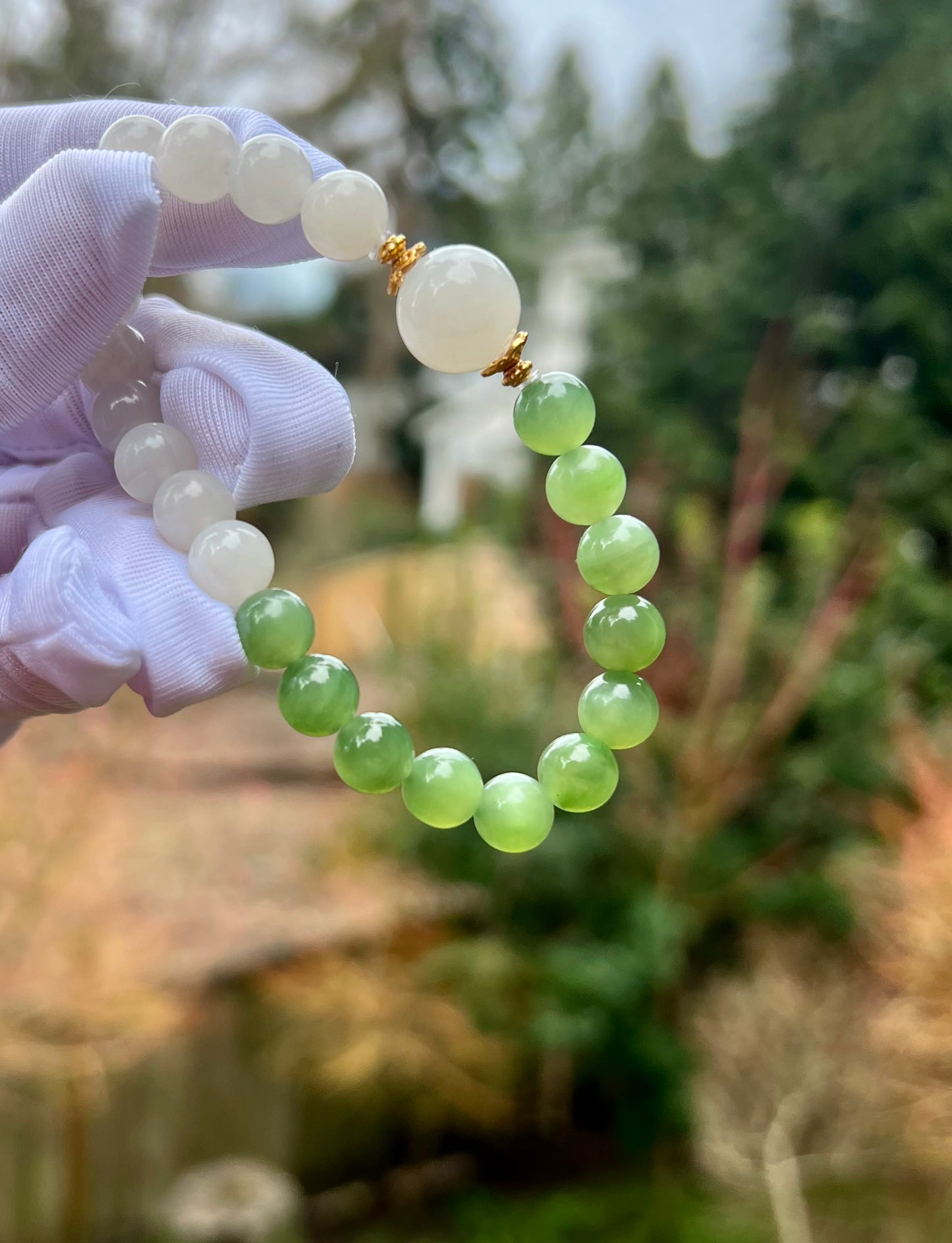 Certified natural nephrite green jade/Siberian green nephrite and Qinghai white nephrite bracelet /天然 俄料碧玉青海白玉手串 #0023 搭配青海白玉单珠