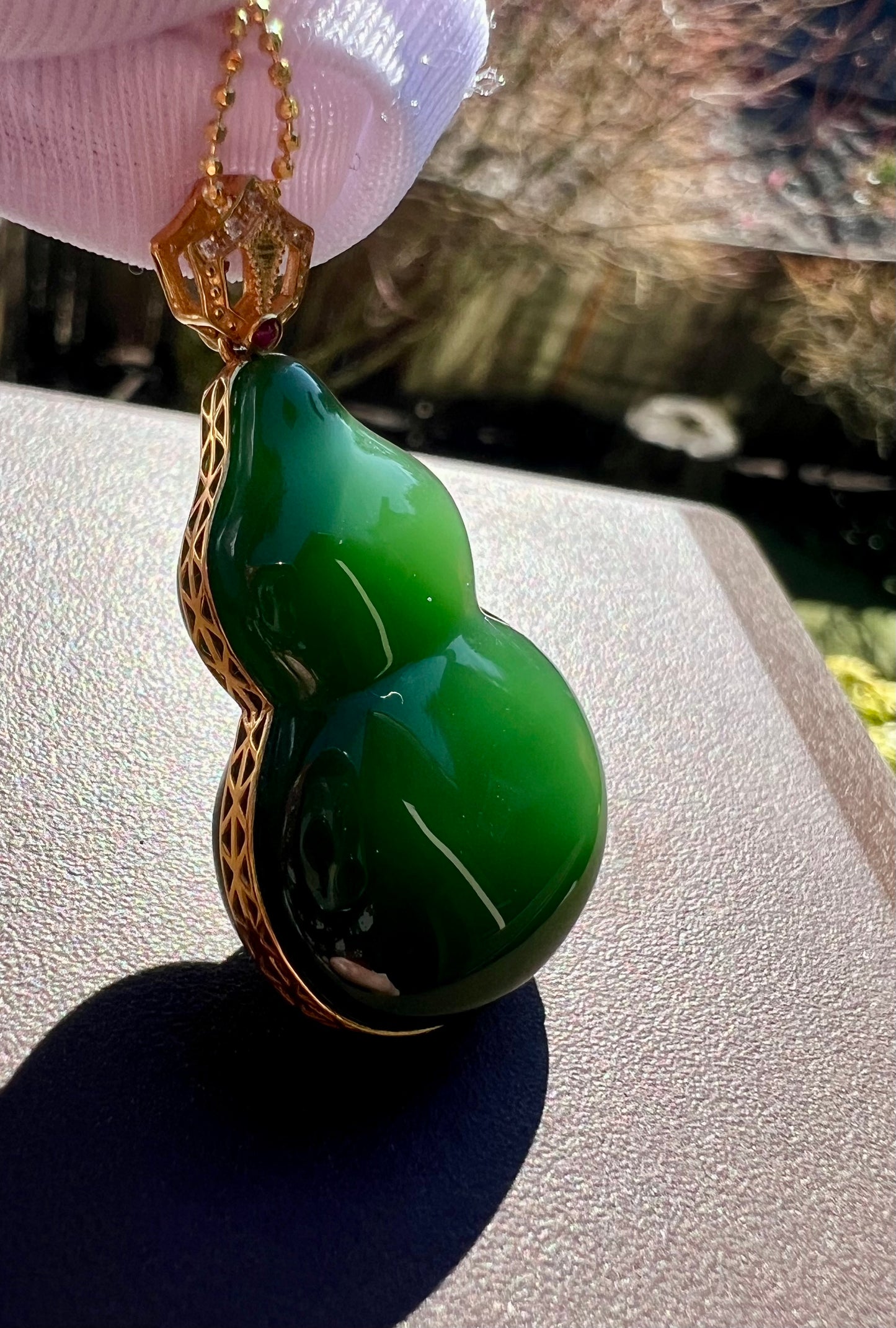 Certified natural nephrite green jade pendant /gold 18k/green nephrite Carved gourd pendant 天然碧玉 辣绿菠菜绿葫芦 无结构起莹光 18k金厚镶吊坠/项链#2201