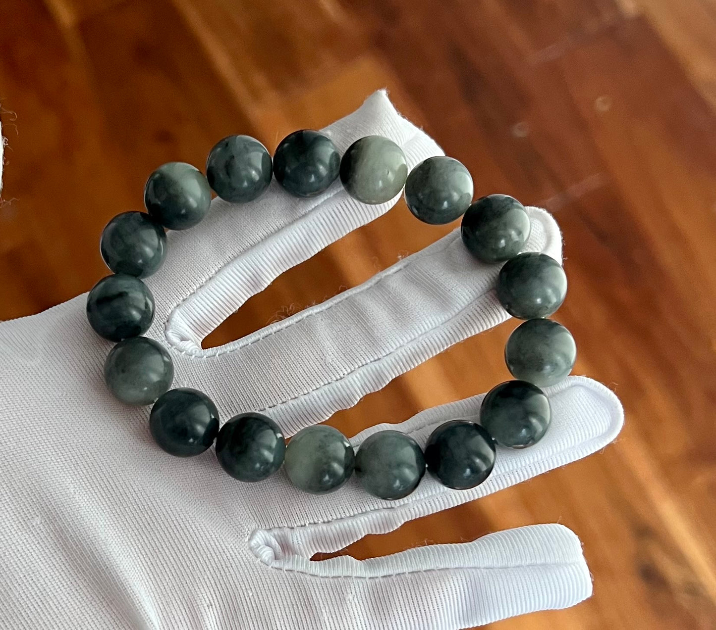 12mm Certified natural jade pebble/black and white nephrite/Qinghua nephrite pebble beads bracelet 天然精品 籽料青花手串 一线天/聚宝盆 #7235 特别油糯