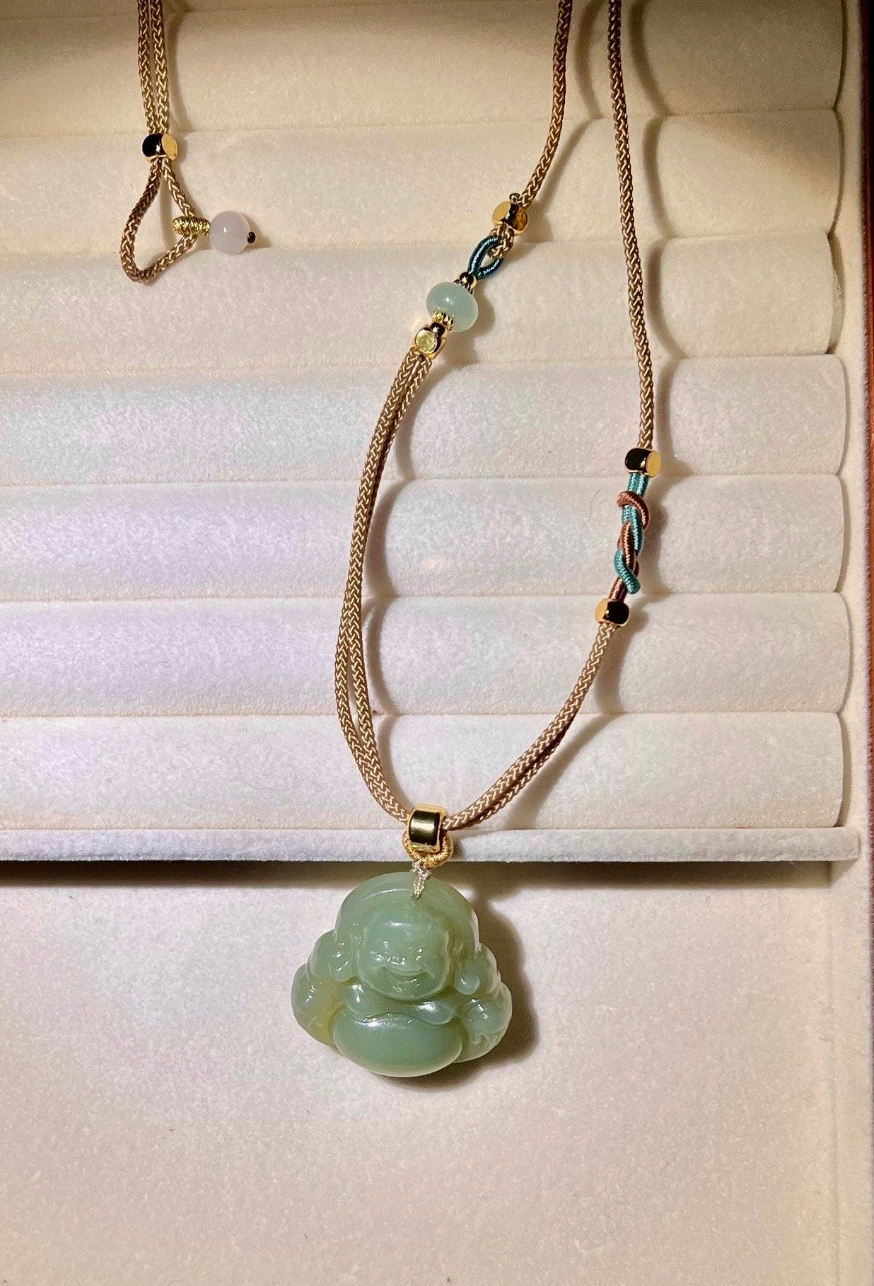 35mm Certified natural lake green hetian jade, nephrite carved Buddha pendant necklace 湖水绿青海老料佛公和田玉吊坠 项链 笑佛弥勒佛 玉质油润
