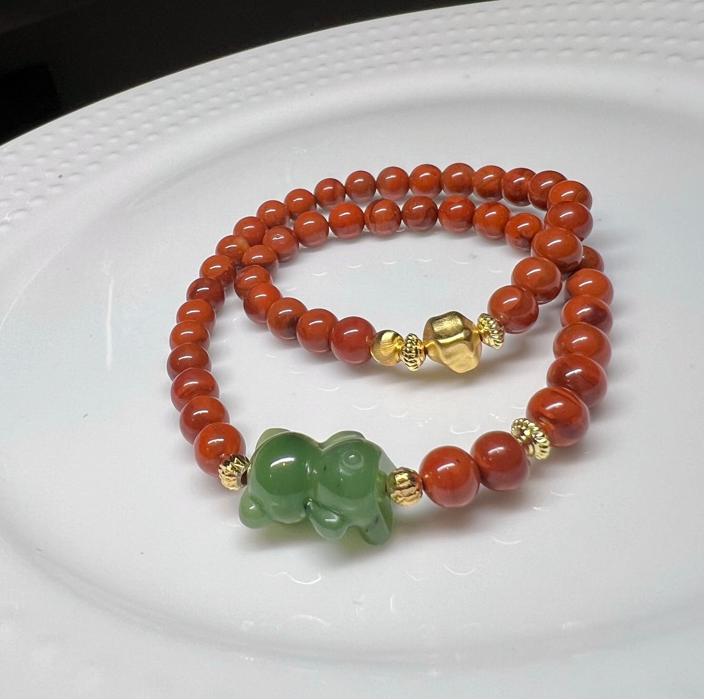 Certified Natural Siberian green nephrite bear and Nanhong agate beads bracelet /double wrap Bracelet, South red agate/ 天然精品俄碧玉小熊配满色肉南红手串