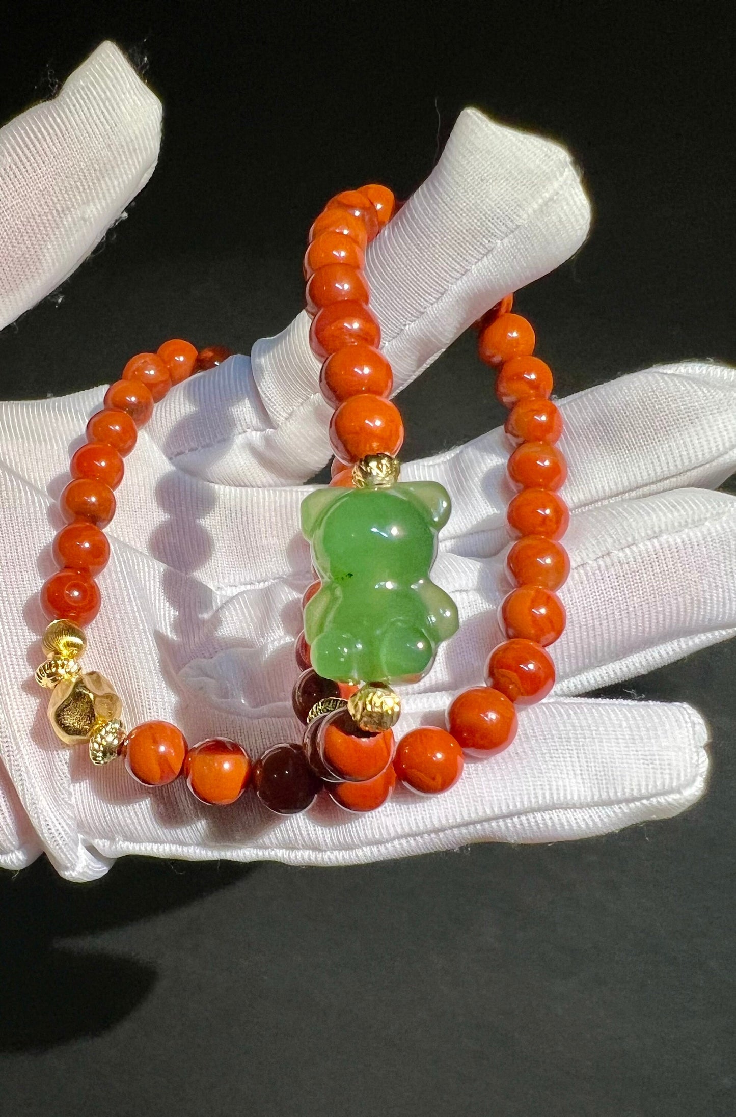 Certified Natural Siberian green nephrite bear and Nanhong agate beads bracelet /double wrap Bracelet, South red agate/ 天然精品俄碧玉小熊配满色肉南红手串