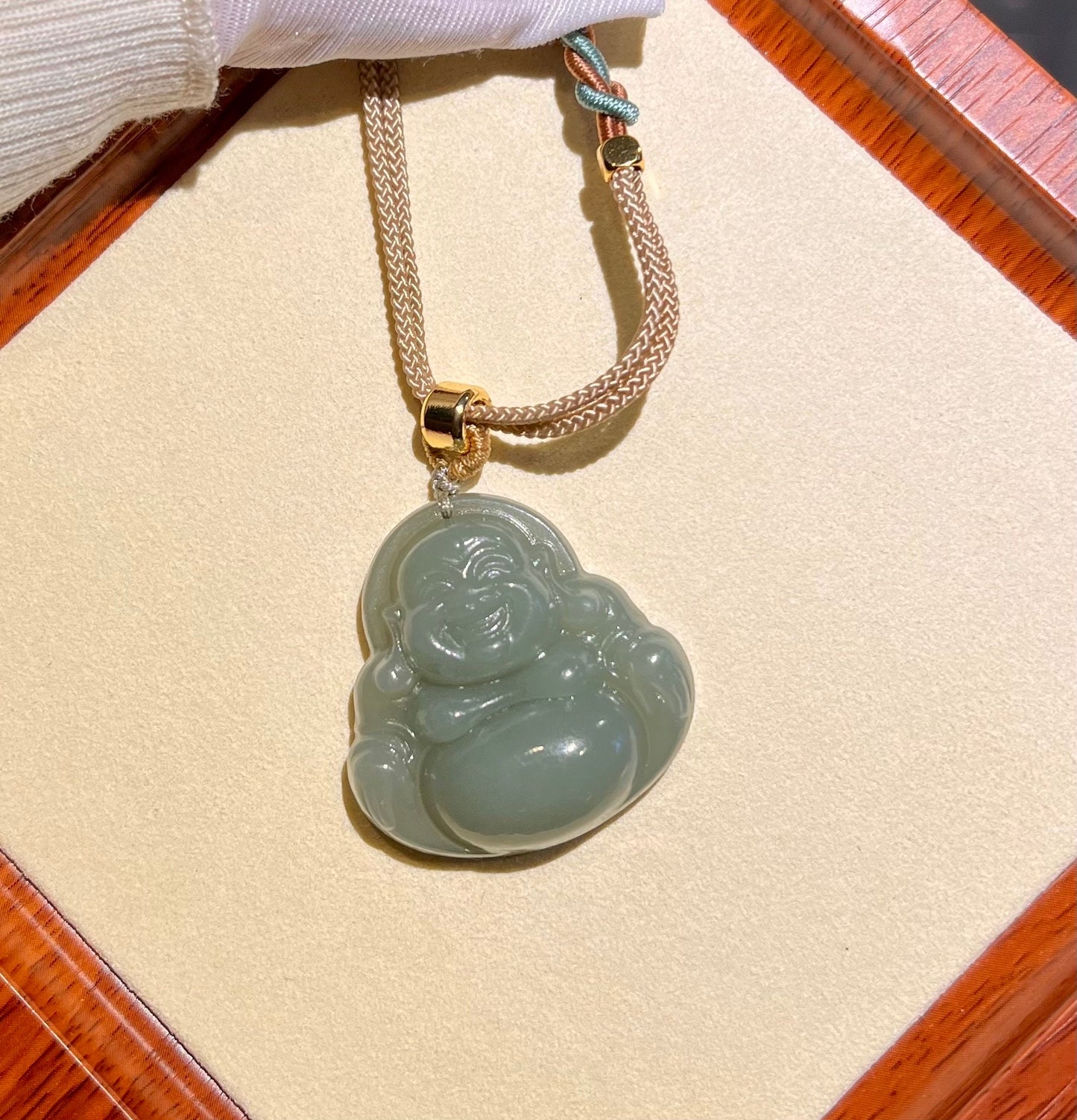 35mm Certified natural lake green hetian jade, nephrite carved Buddha pendant necklace 湖水绿青海老料佛公和田玉吊坠 项链 笑佛弥勒佛 玉质油润