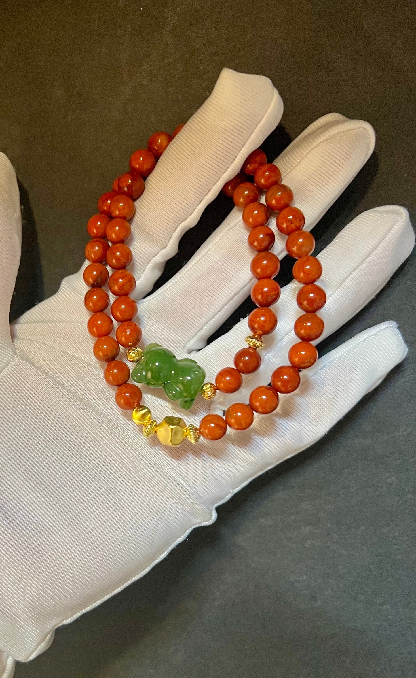 Certified Natural Siberian green nephrite bear and Nanhong agate beads bracelet /double wrap Bracelet, South red agate/ 天然精品俄碧玉小熊配满色肉南红手串