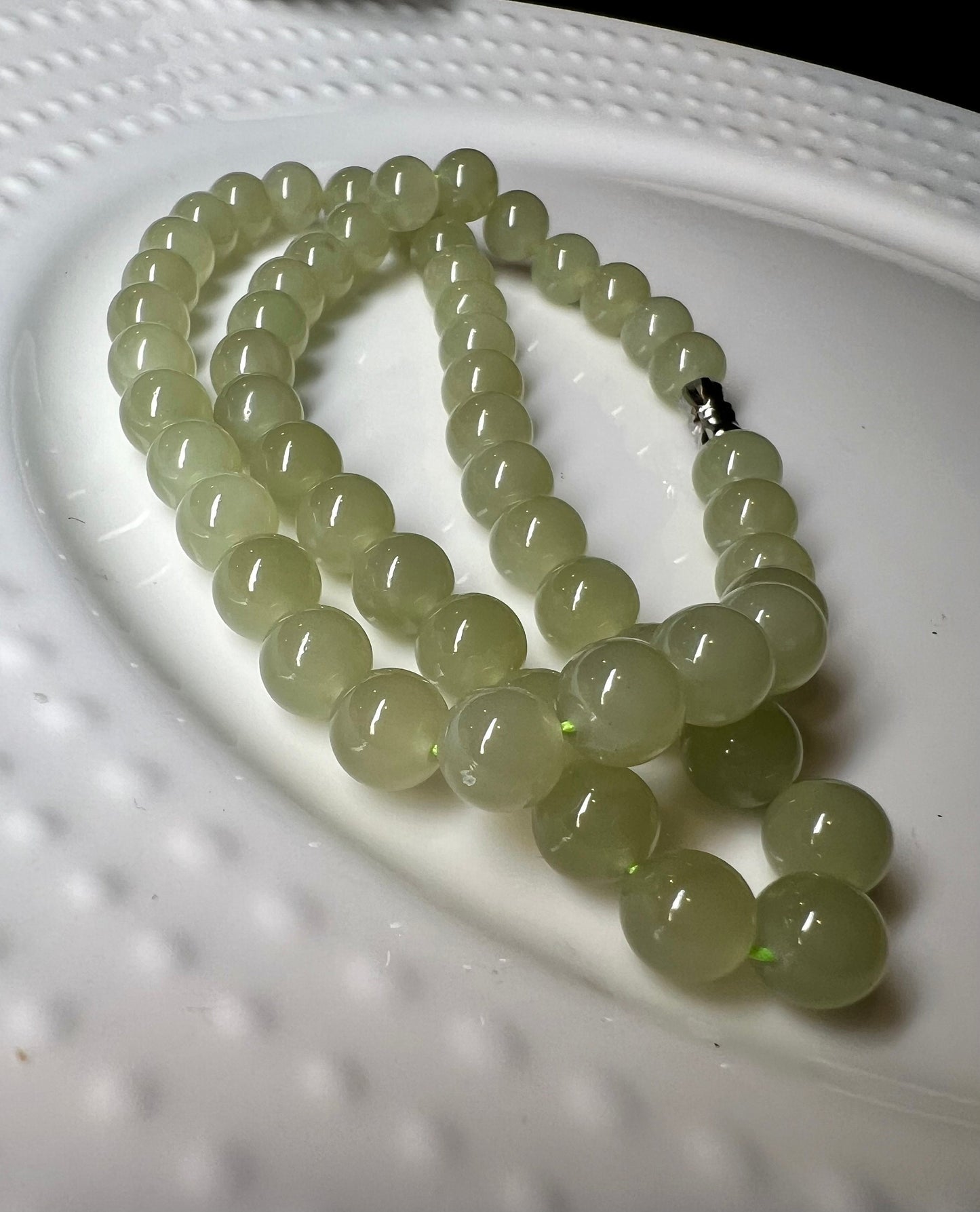 Certified Natural old mine Hetian jade nephrite necklace/light green color necklace 青海老料和田玉 带翠浅晴水 项链 剥皮葡萄肉 #4177 起胶起荧光