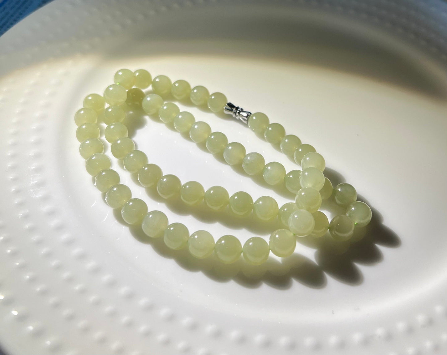 Certified Natural old mine Hetian jade nephrite necklace/light green color necklace 青海老料和田玉 带翠浅晴水 项链 剥皮葡萄肉 #4177 起胶起荧光