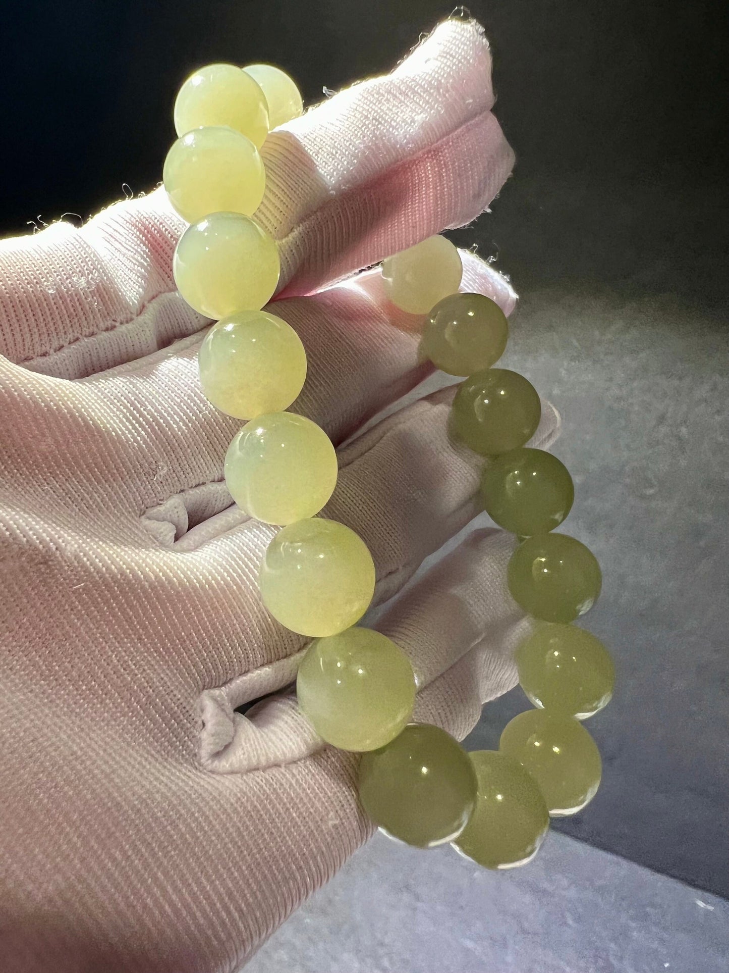 High quality Certified Natural old mine Hetian jade nephrite Bracelet/green grape color bracelet 野牛沟老坑和田玉 冰晴水 青提色 葡萄肉 冰润起荧光带猫眼#3484