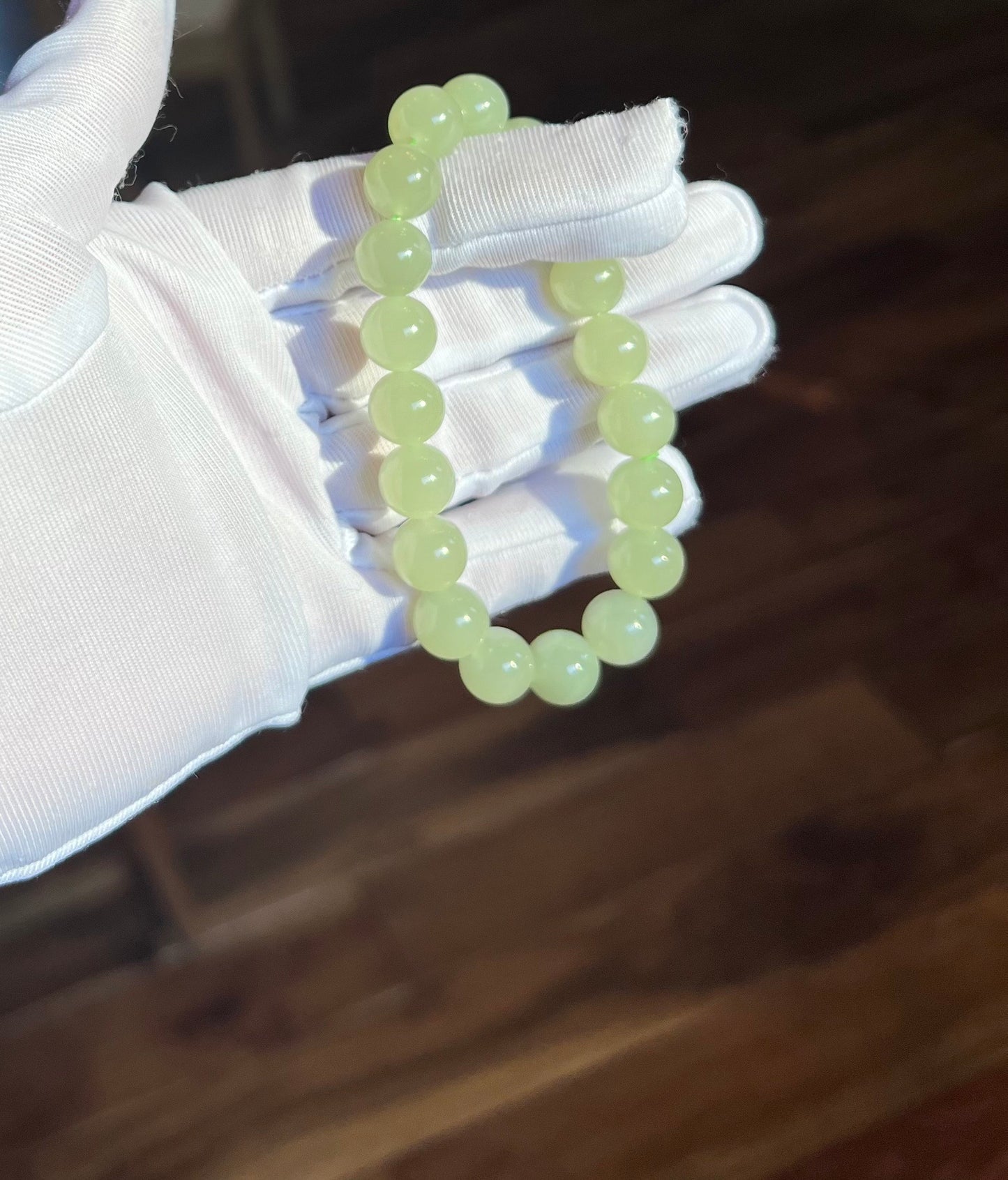 High quality Certified Natural old mine Hetian jade nephrite Bracelet/green grape color bracelet 野牛沟老坑和田玉 冰晴水 青提色 葡萄肉 冰润起荧光带猫眼#3484