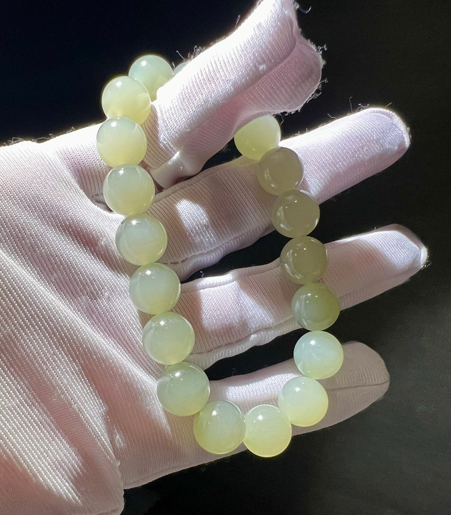 High quality Certified Natural old mine Hetian jade nephrite Bracelet/green grape color bracelet 野牛沟老坑和田玉 冰晴水 青提色 葡萄肉 冰润起荧光带猫眼#3484