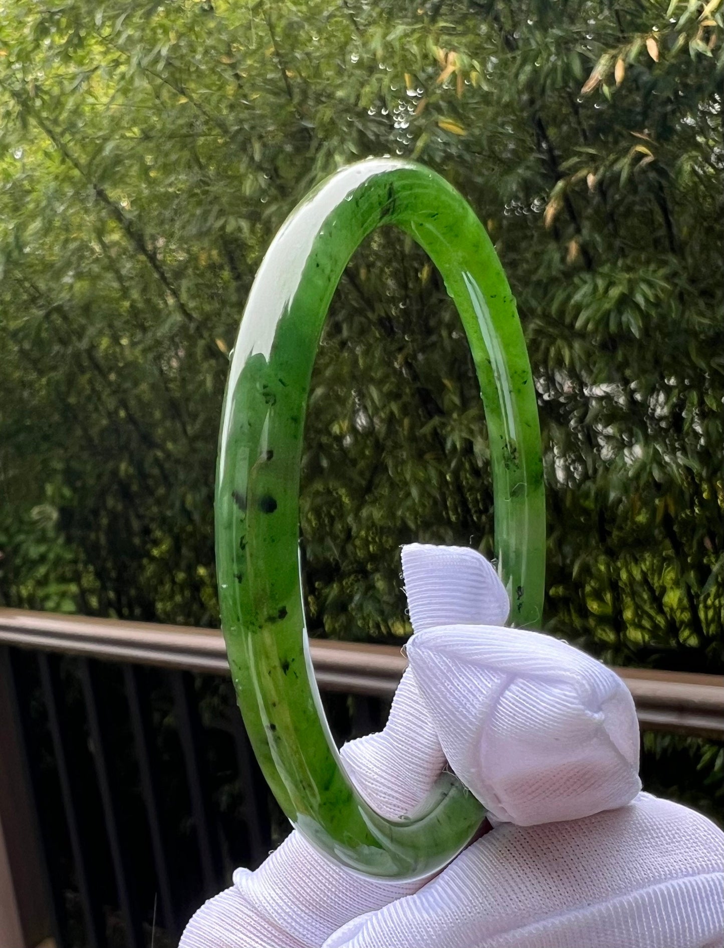 58.5mm Certified Natural hetian jade Siberian green nephrite Bangle/oily green nephrite 天然俄料碧玉和田玉 正阳绿碧玉手镯 美人条 叮当镯 冰润 #0132