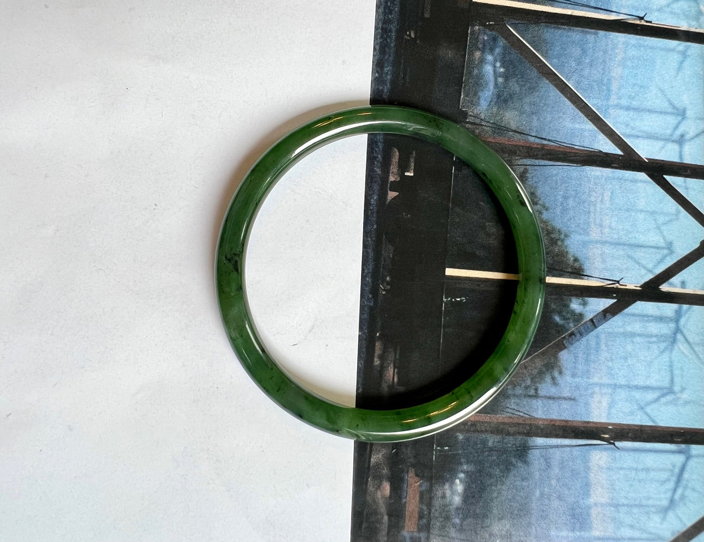 58.5mm Certified Natural hetian jade Siberian green nephrite Bangle/oily green nephrite 天然俄料碧玉和田玉 正阳绿碧玉手镯 美人条 叮当镯 冰润 #0132