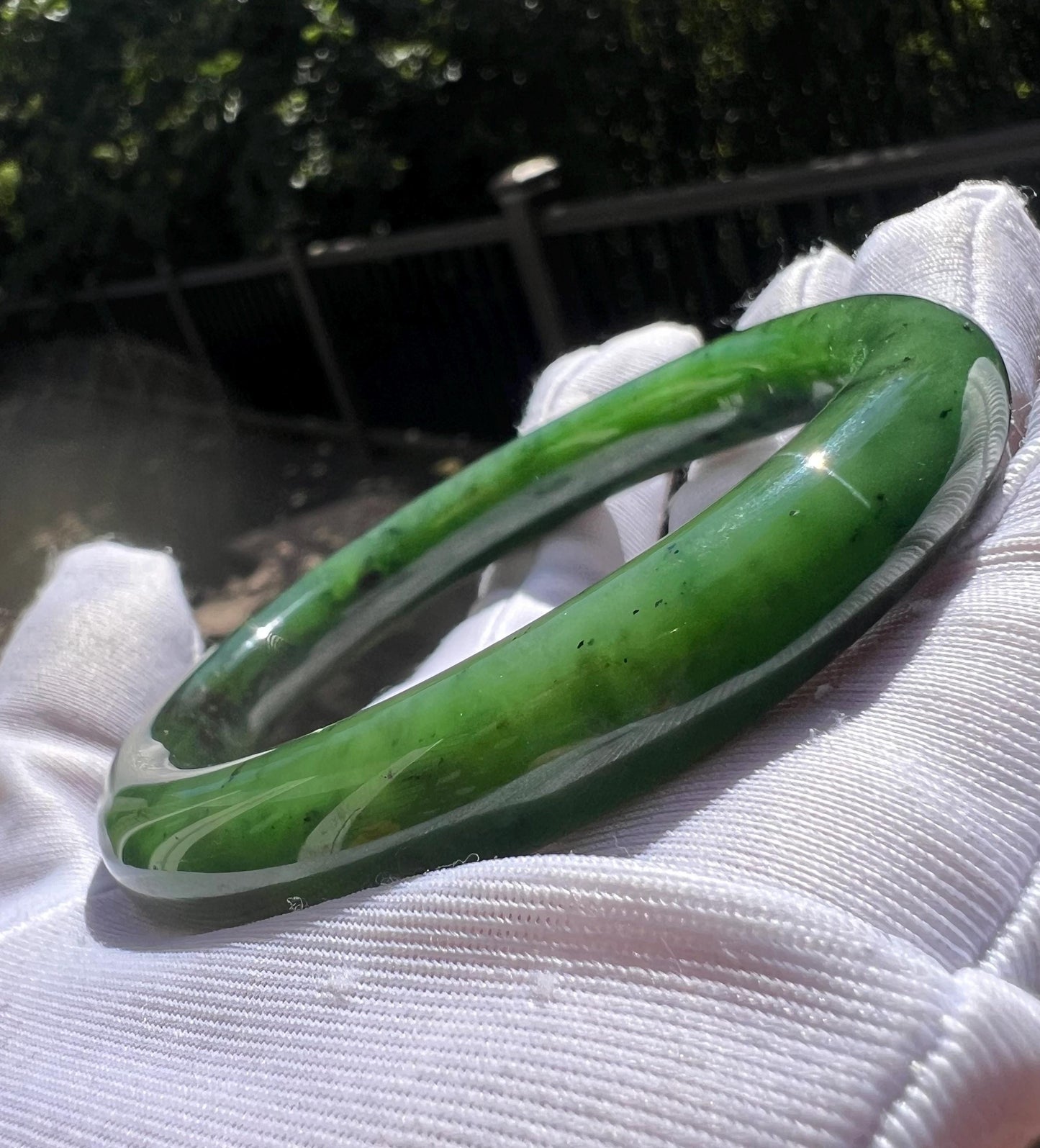59mm Certified Natural hetian jade/ Green nephrite Bangle/spinach green Icy Fluorescent天然和田玉冰底菠菜绿碧玉 正圈手镯 平安镯 #0204