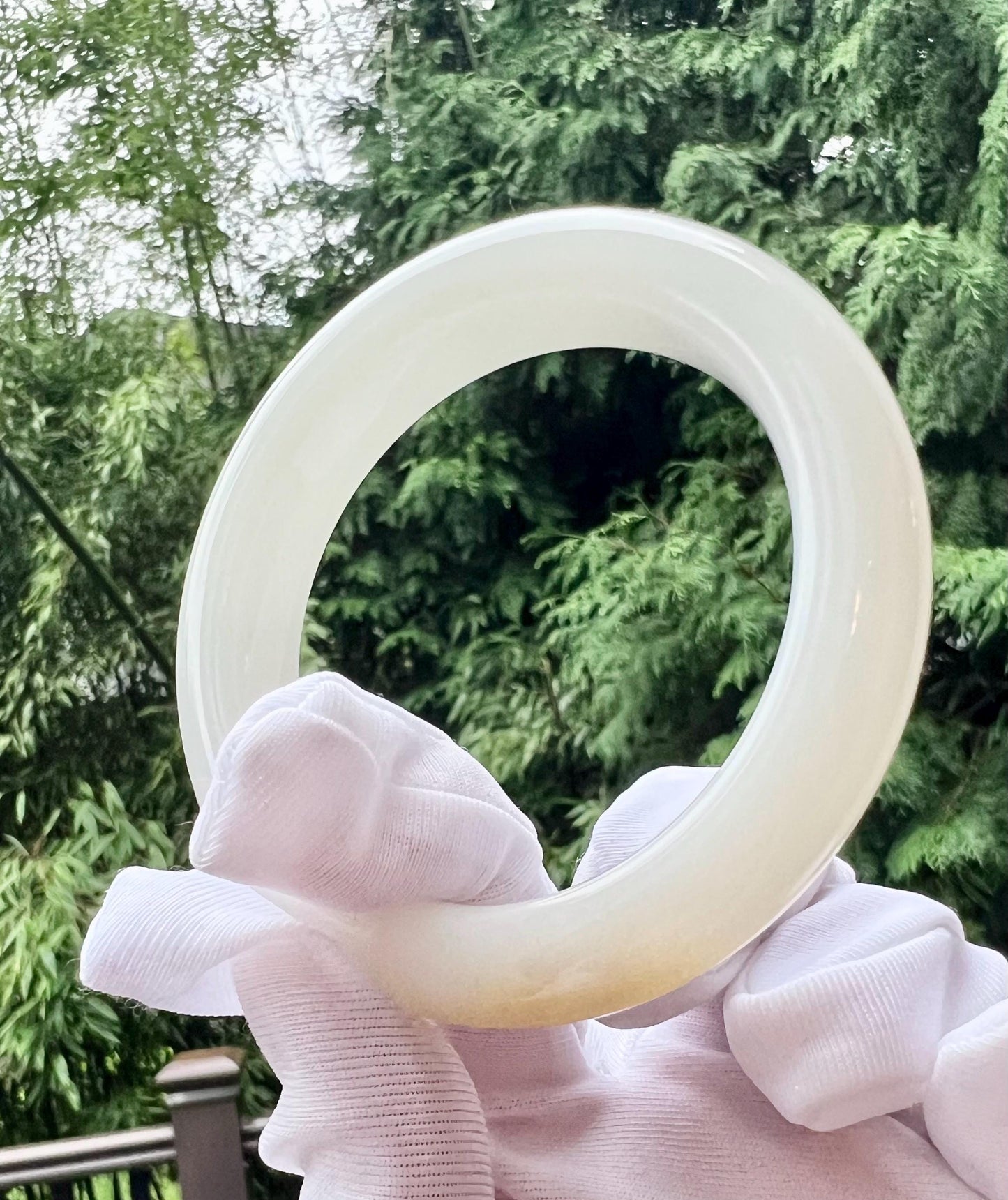 52.5mm Certified Natural Hetian jade /Siberian brown White Nephrite bangle/bracelet/天然精品和田玉 俄料一口糖白玉手镯 糖羊脂白玉平安镯 收藏级白细#7273