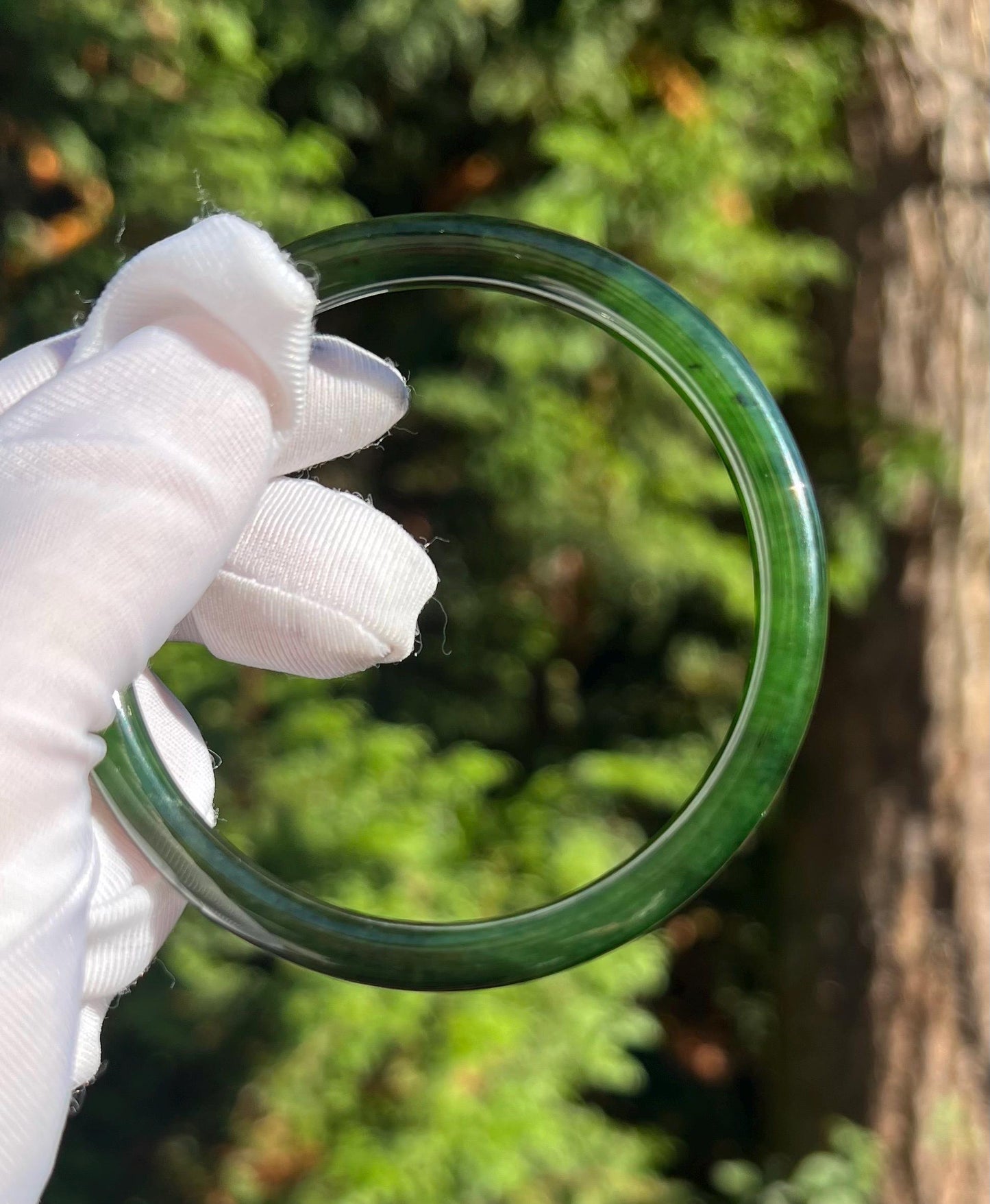 59.5mm Certified Natural hetian jade Siberian green nephrite Bangle/icy oily spinach green nephrite 天然老俄料碧玉和田玉 冰底菠菜绿碧玉手镯 美人条 叮当镯 辣绿#2042