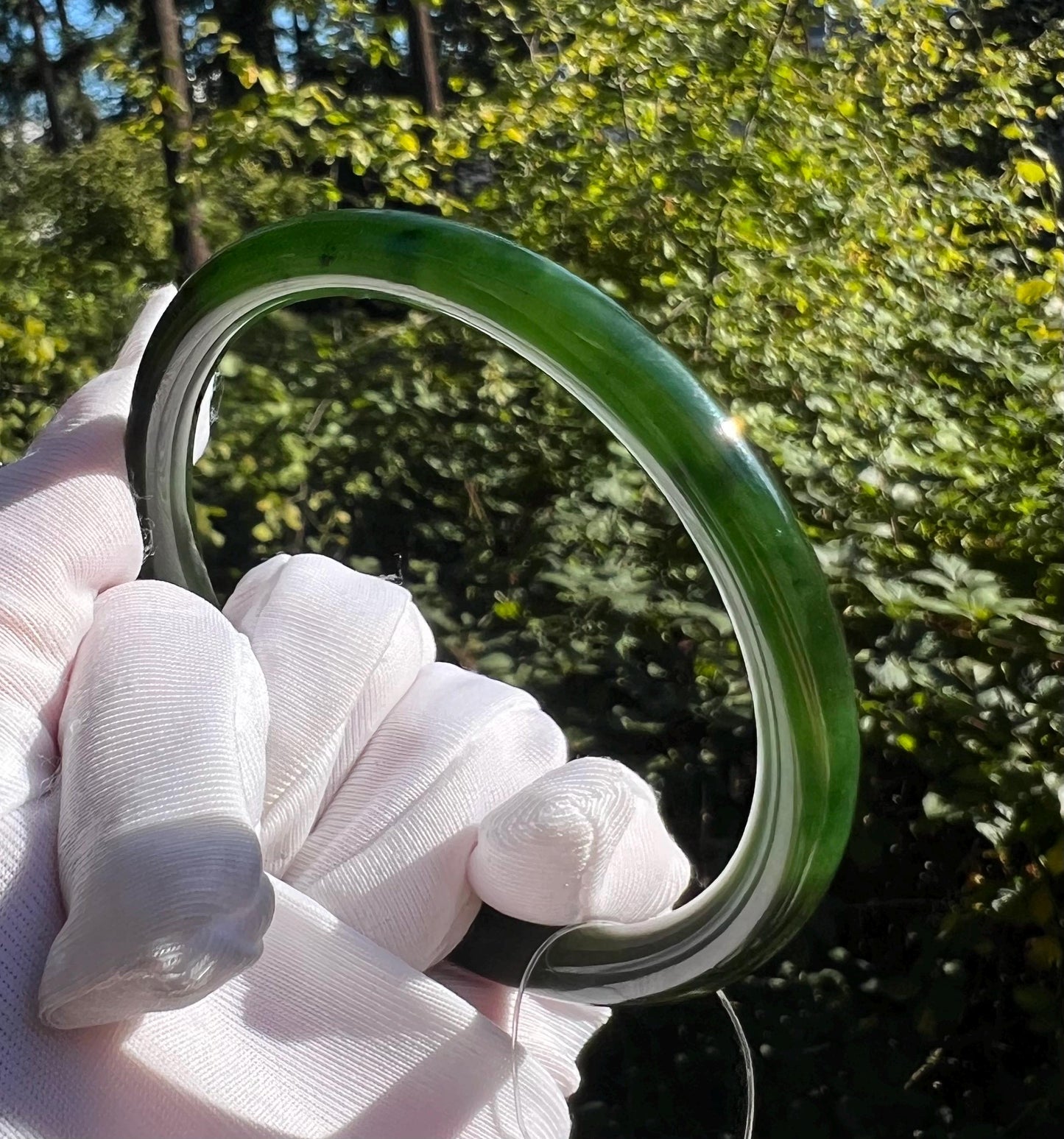 59.5mm Certified Natural hetian jade Siberian green nephrite Bangle/icy oily spinach green nephrite 天然老俄料碧玉和田玉 冰底菠菜绿碧玉手镯 美人条 叮当镯 辣绿#2042