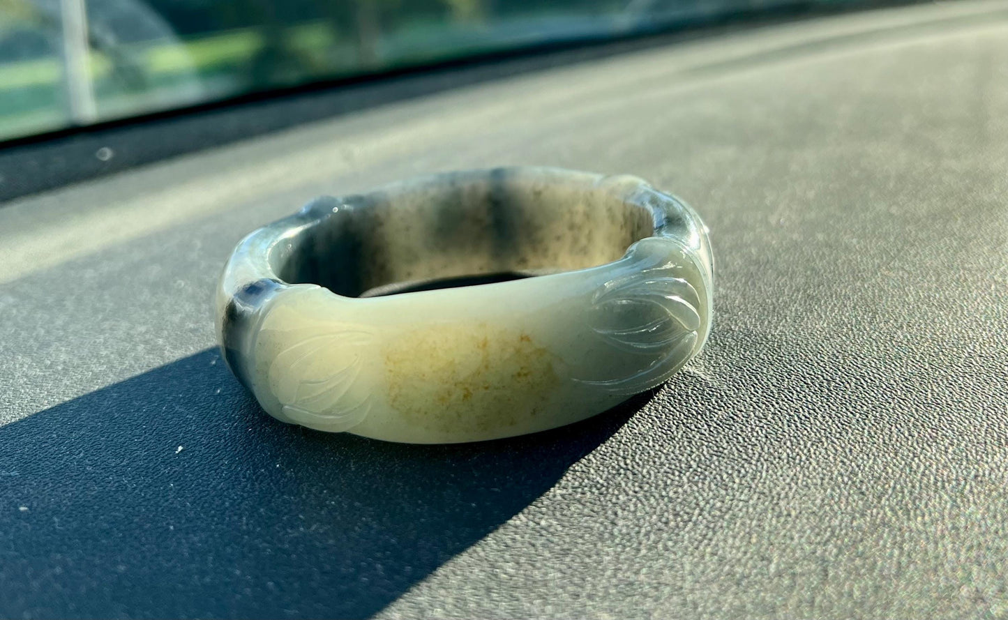 Certified Hetian river jade pebble/ black and White Nephrite bangle Hetian graphite Qinghua nephrite 天然精品和田玉 籽料青花 钢板料 全手工 水墨青花 宽版籽料手镯#9010