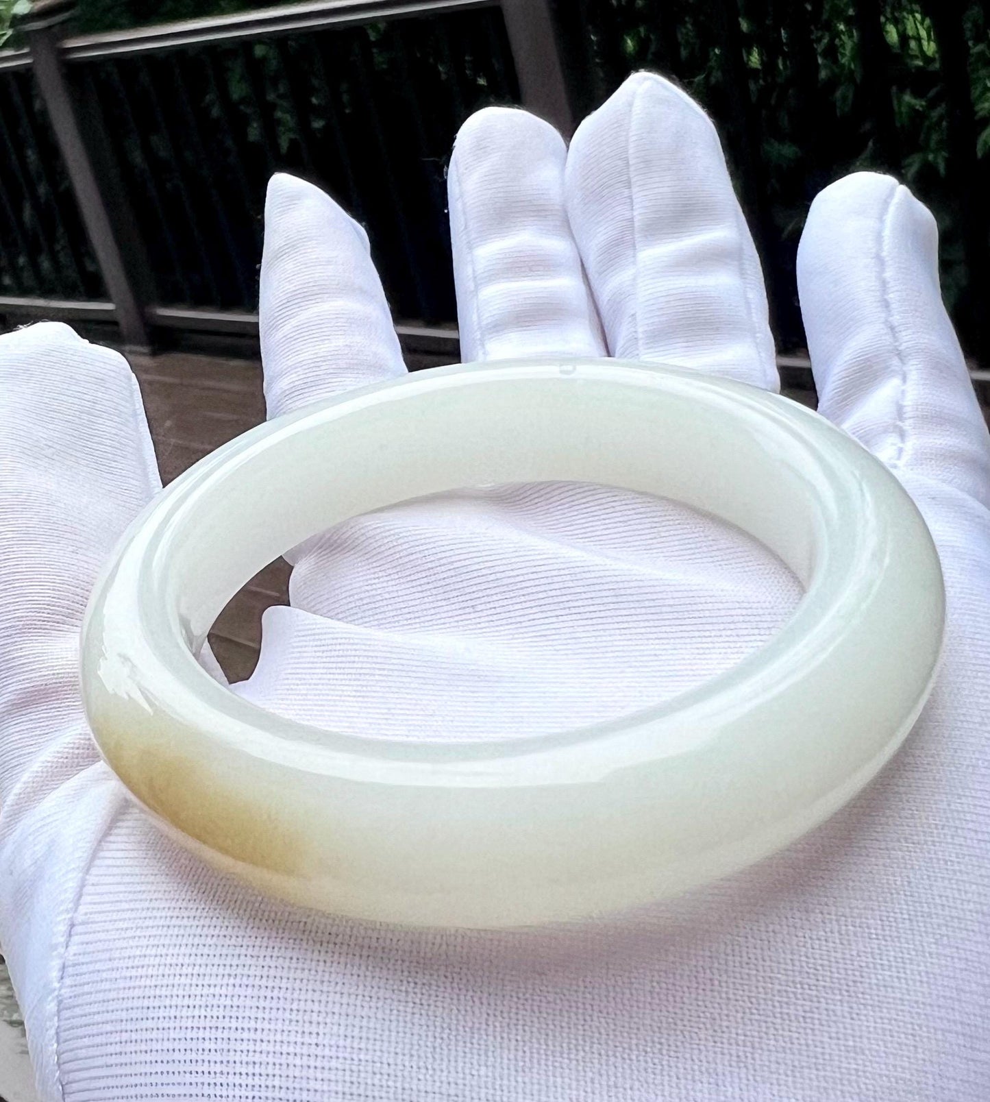 52.5mm Certified Natural Hetian jade /Siberian brown White Nephrite bangle/bracelet/天然精品和田玉 俄料一口糖白玉手镯 糖羊脂白玉平安镯 收藏级白细#7273