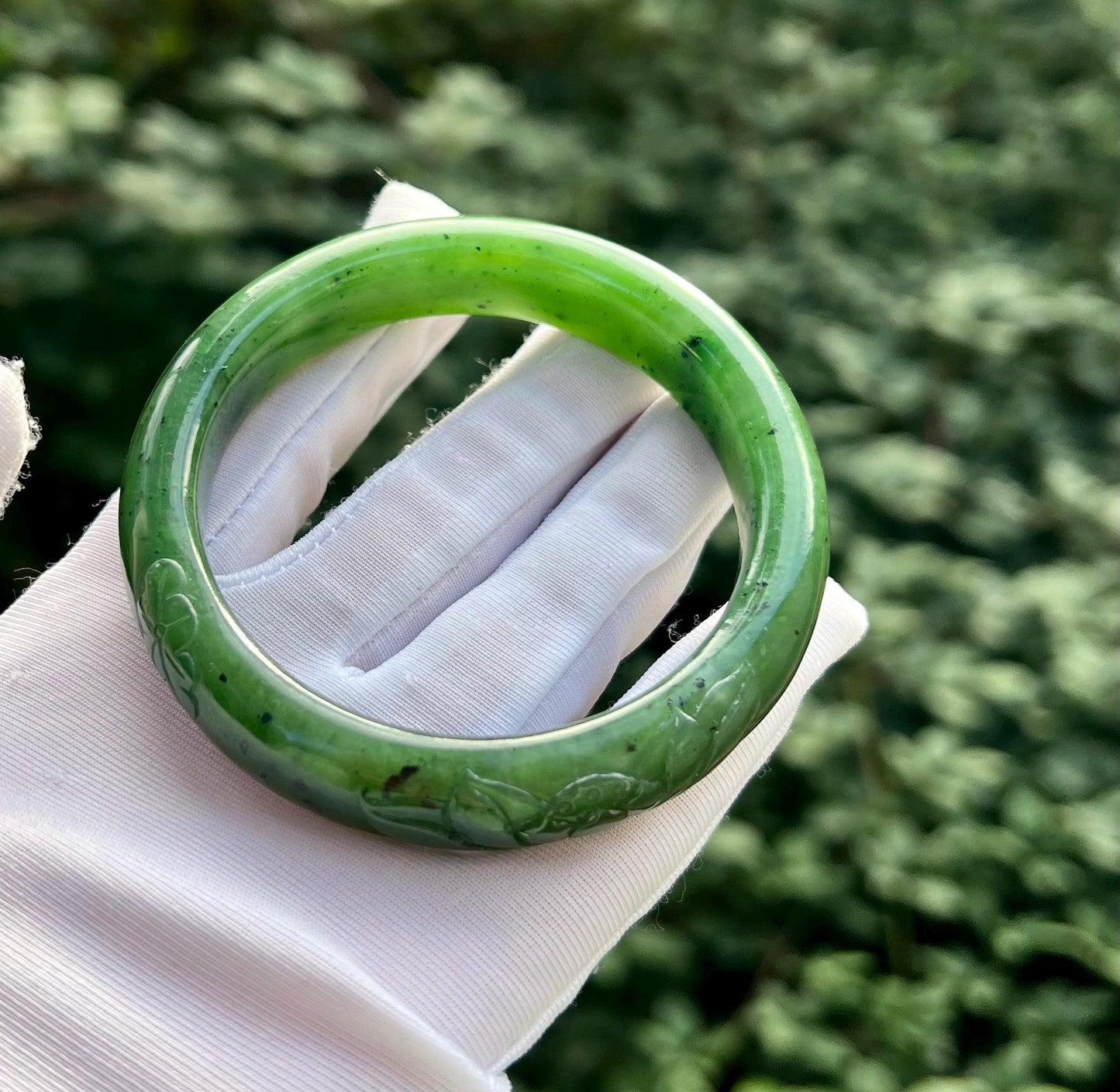 56.1mm Certified Natural hetian jade Siberian green nephrite Bangle/oily rich apple green nephrite 天然和田玉 俄料碧玉 浓郁苹果绿 正圈手镯 平安镯 细腻油润#4576