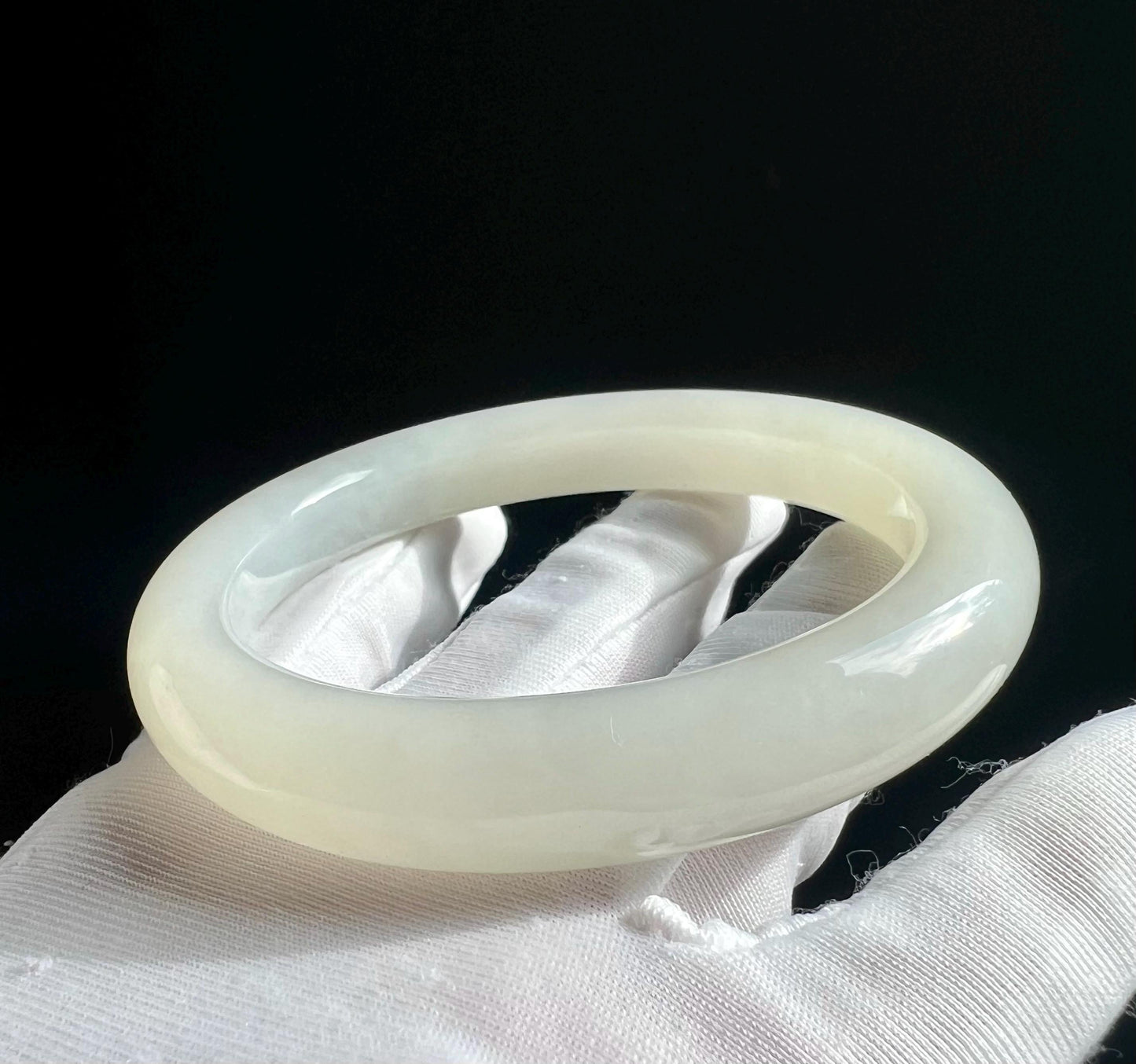 59mm Certified Natural hetian jade /Qinghai old mine White Nephrite bangle bracelet/天然精品和田玉 青海老矿白玉 手镯 平安镯 莹润胶糯#4961 荔枝白