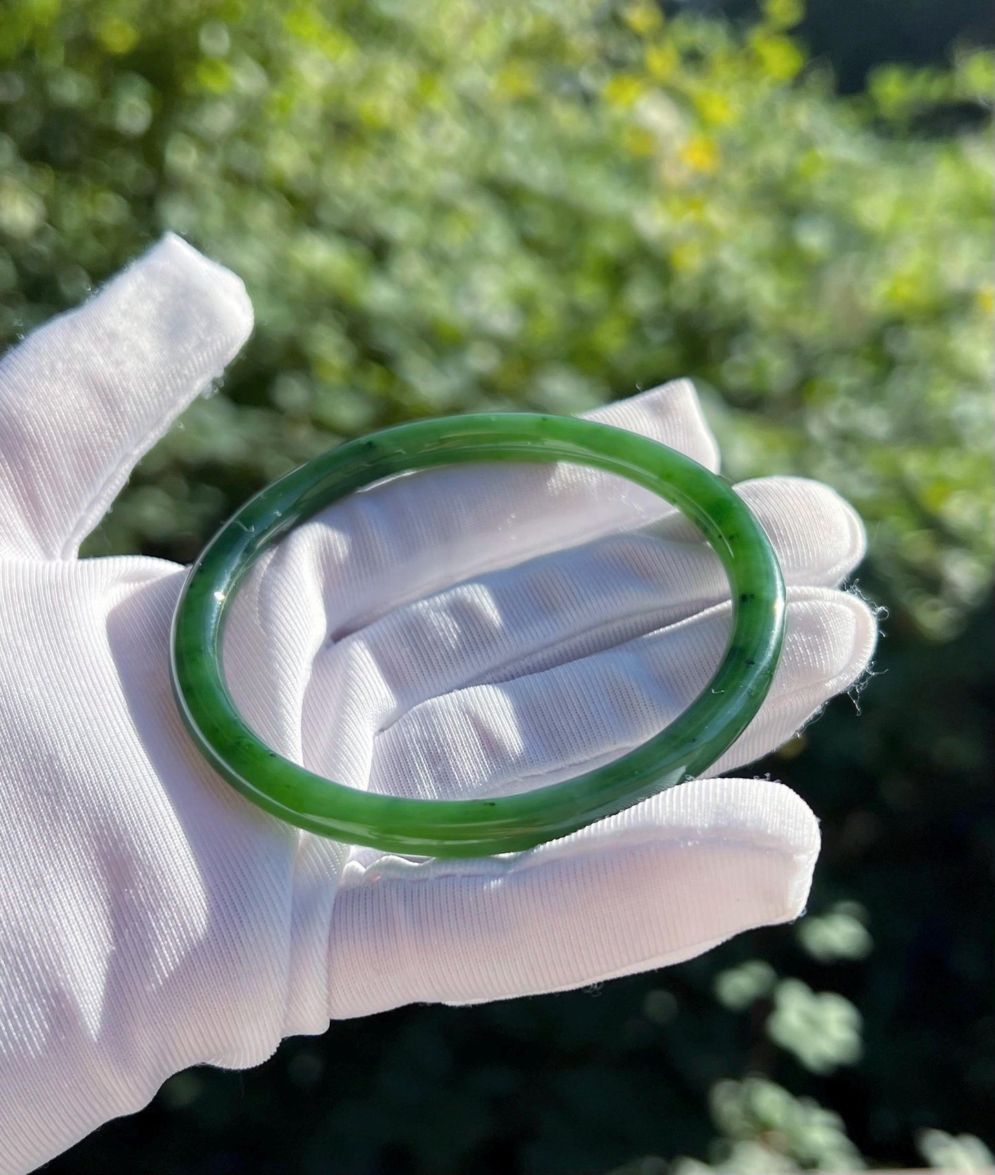 58.4mm Certified Natural hetian jade Siberian green nephrite Bangle/oily green nephrite 天然俄料碧玉和田玉 果阳绿碧玉手镯 美人条 叮当镯 冰润 #0142