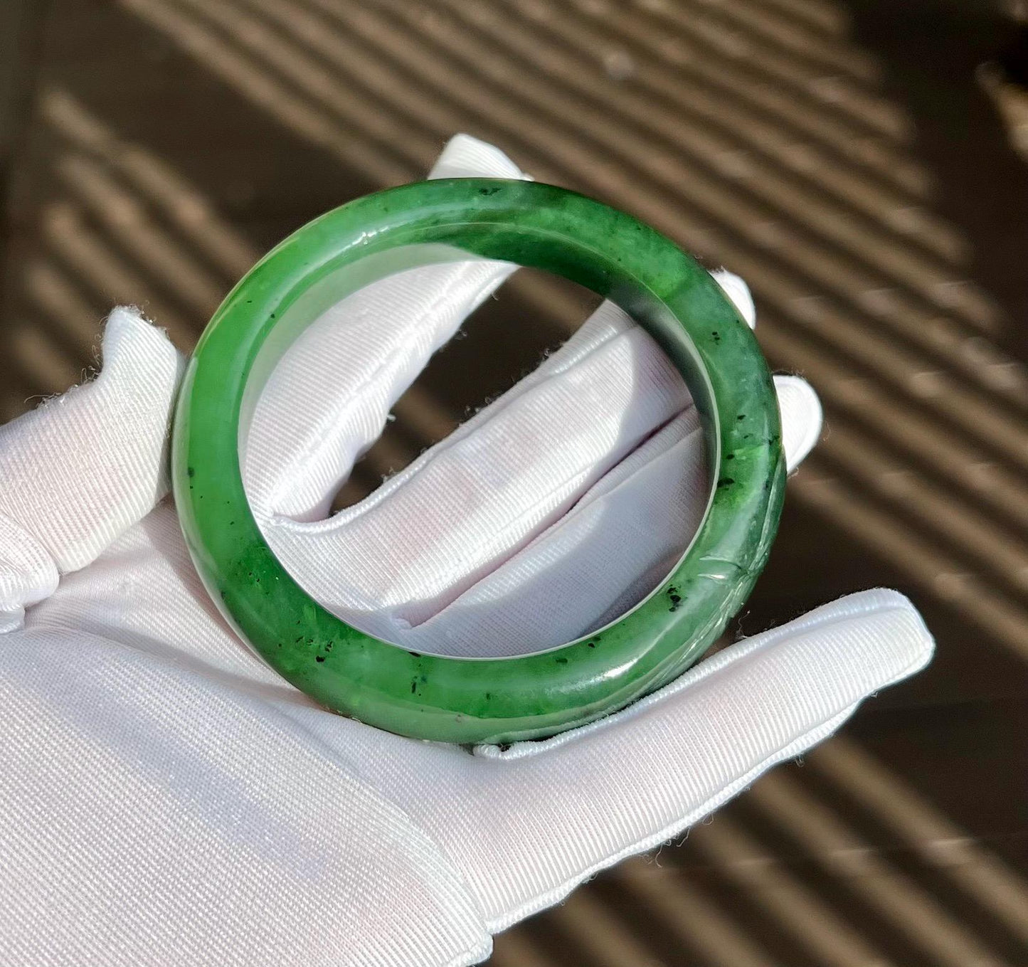 56.1mm Certified Natural hetian jade Siberian green nephrite Bangle/oily rich apple green nephrite 天然和田玉 俄料碧玉 浓郁苹果绿 正圈手镯 平安镯 细腻油润#4576