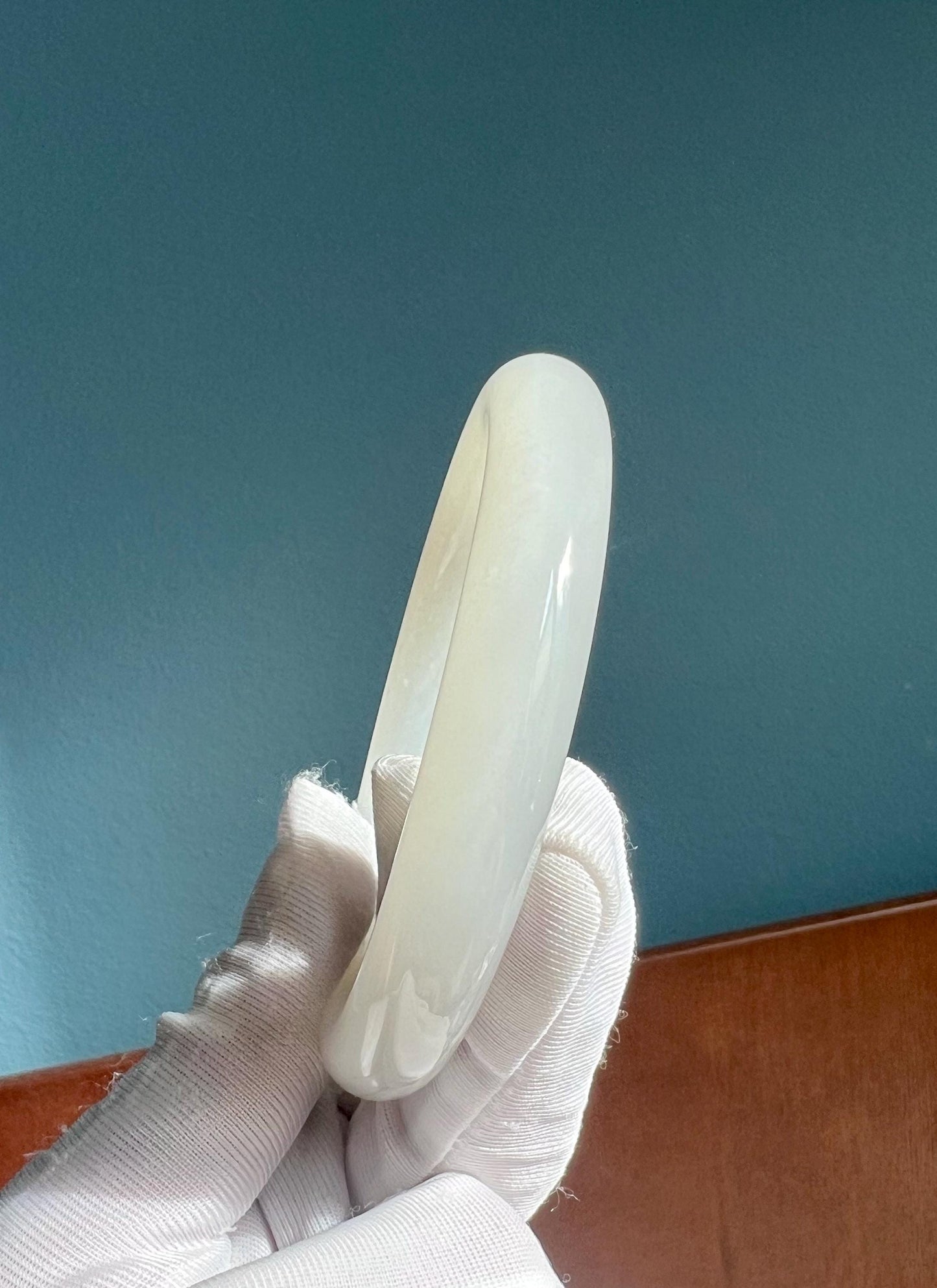 58.6mm Certified Natural hetian jade /Qinghai old mine White Nephrite bangle bracelet/天然精品和田玉 青海老矿白玉 正圈手镯 平安镯 冰白起莹光#4960