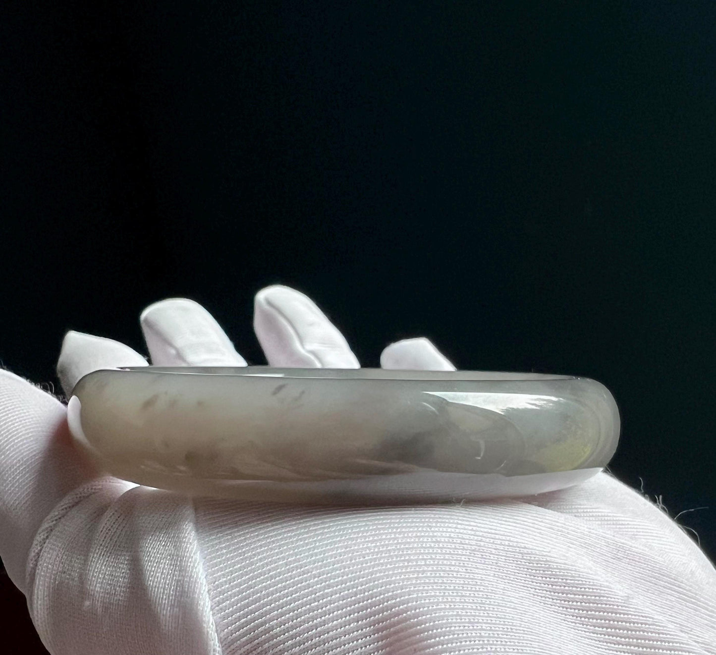 57mm Certified Natural hetian jade Qinghai old mine purple nephrite bangle /bracelet 紫气东来 天然青海老矿和田玉正圈手镯 平安镯 油糯烟紫玉 藕紫葡萄紫俏色 老熟料#0646 意境烟紫