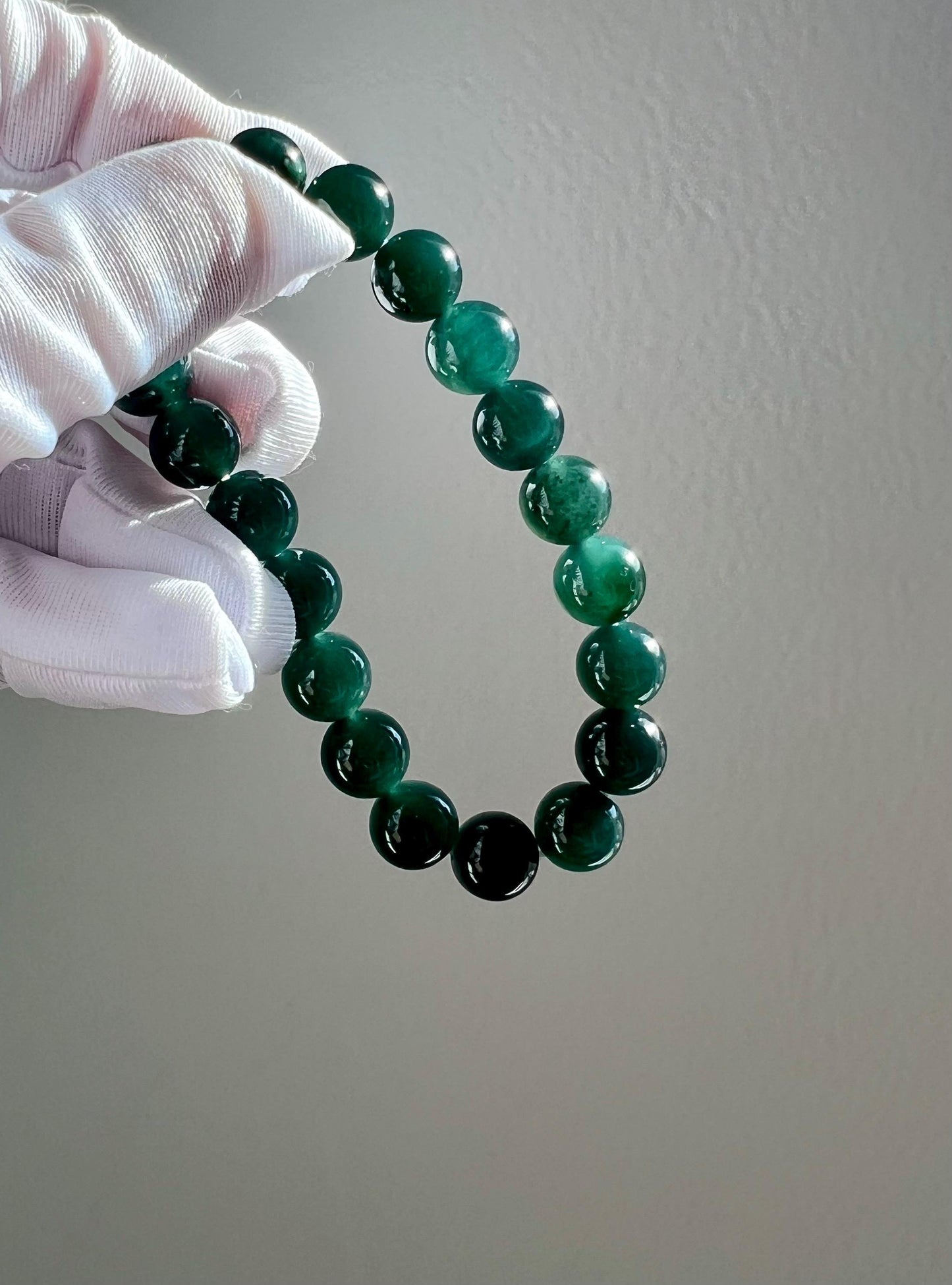 9.5mm+ Certified natural untreated Grade A Jade bracelet/Guatemala Jadeite bracelet/icy blue Jadiete 天然无优化冰蓝水翡翠手串 起胶起莹光#1181