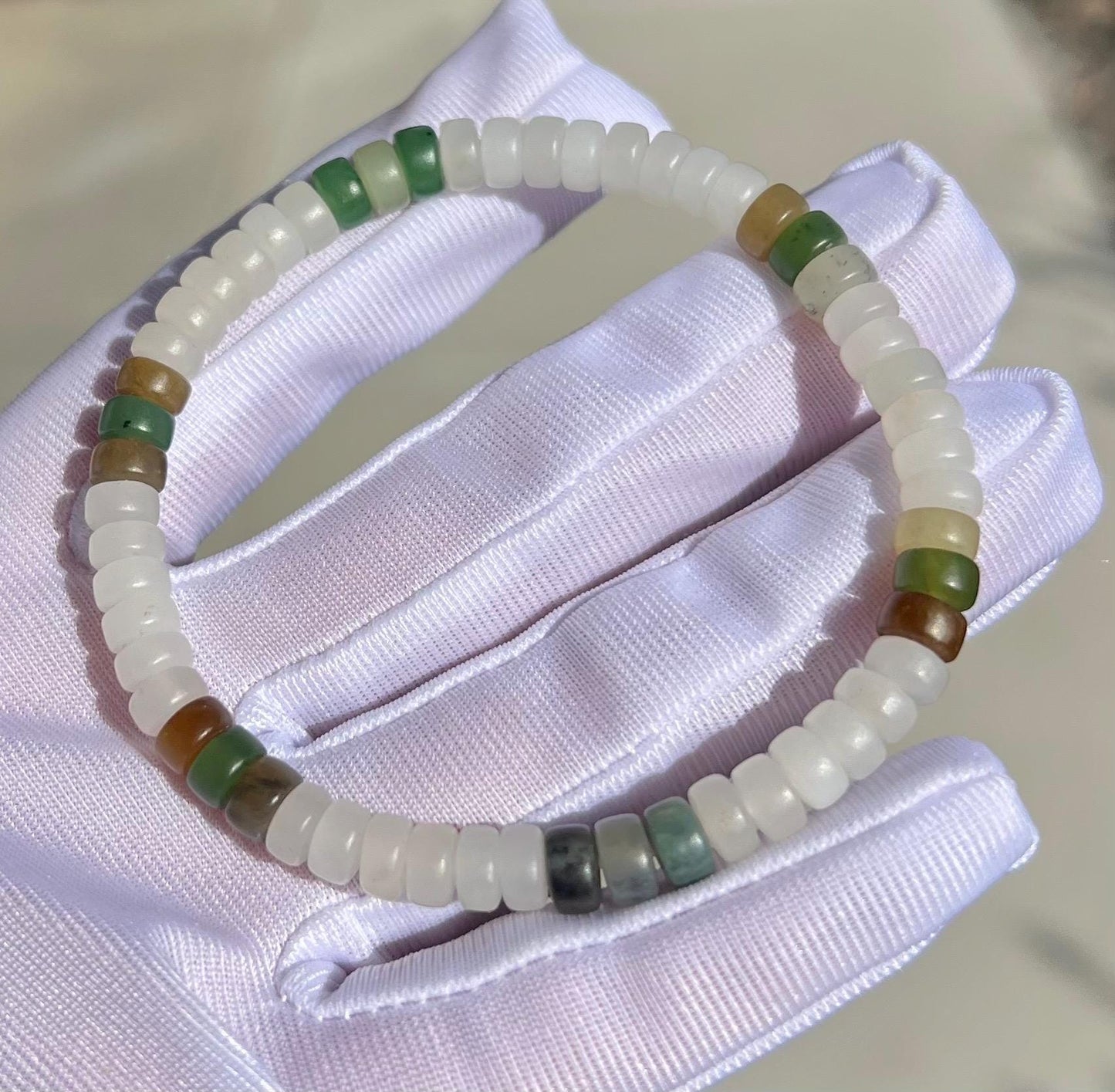 Certified natural Hetian jade/white and multi color nephrite bracelet/straight cut thin beads天然精品和田玉 白玉多宝手串 #2157 直切隔片珠(白玉碧玉糖玉青花)