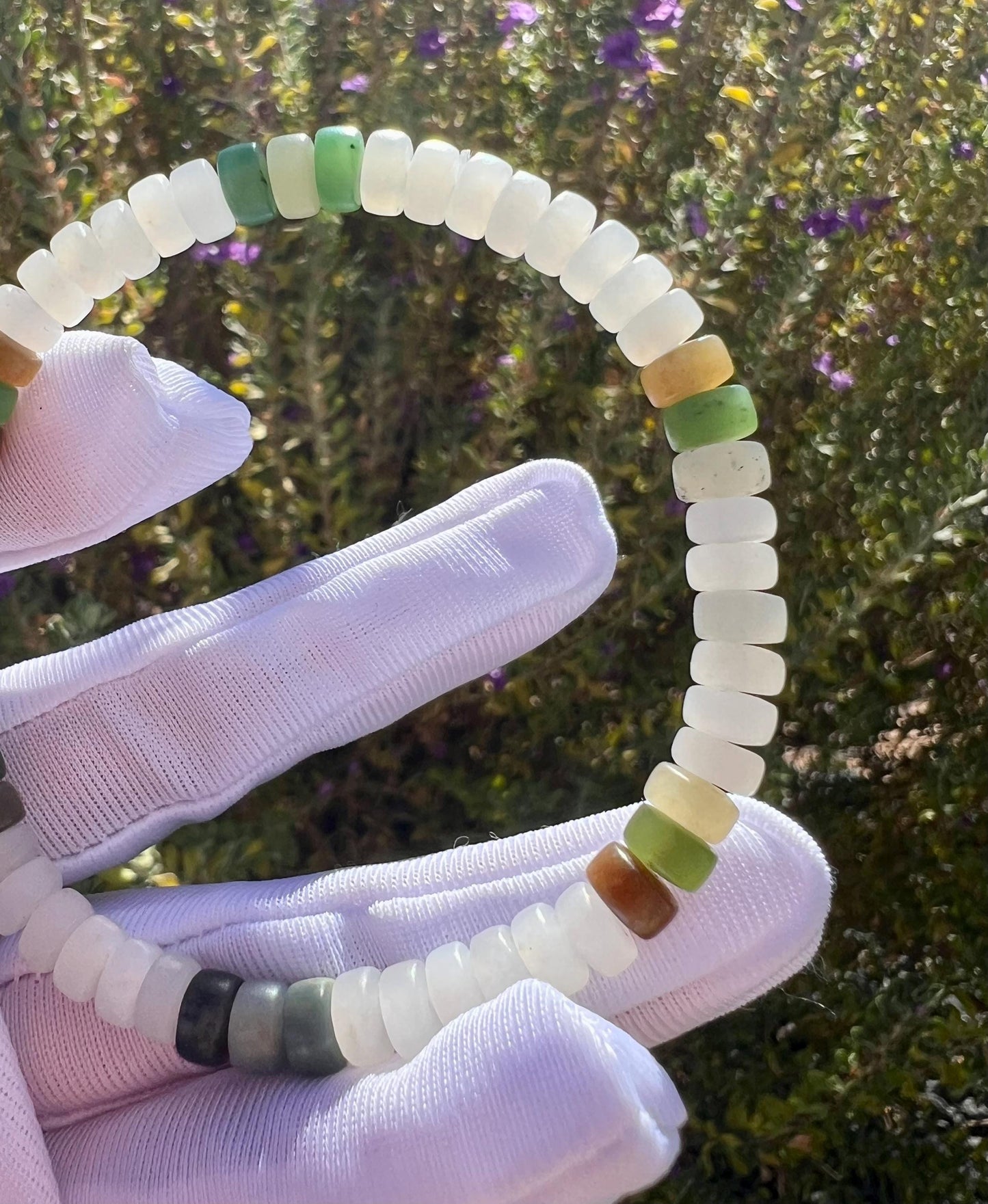 Certified natural Hetian jade/white and multi color nephrite bracelet/straight cut thin beads天然精品和田玉 白玉多宝手串 #2157 直切隔片珠(白玉碧玉糖玉青花)