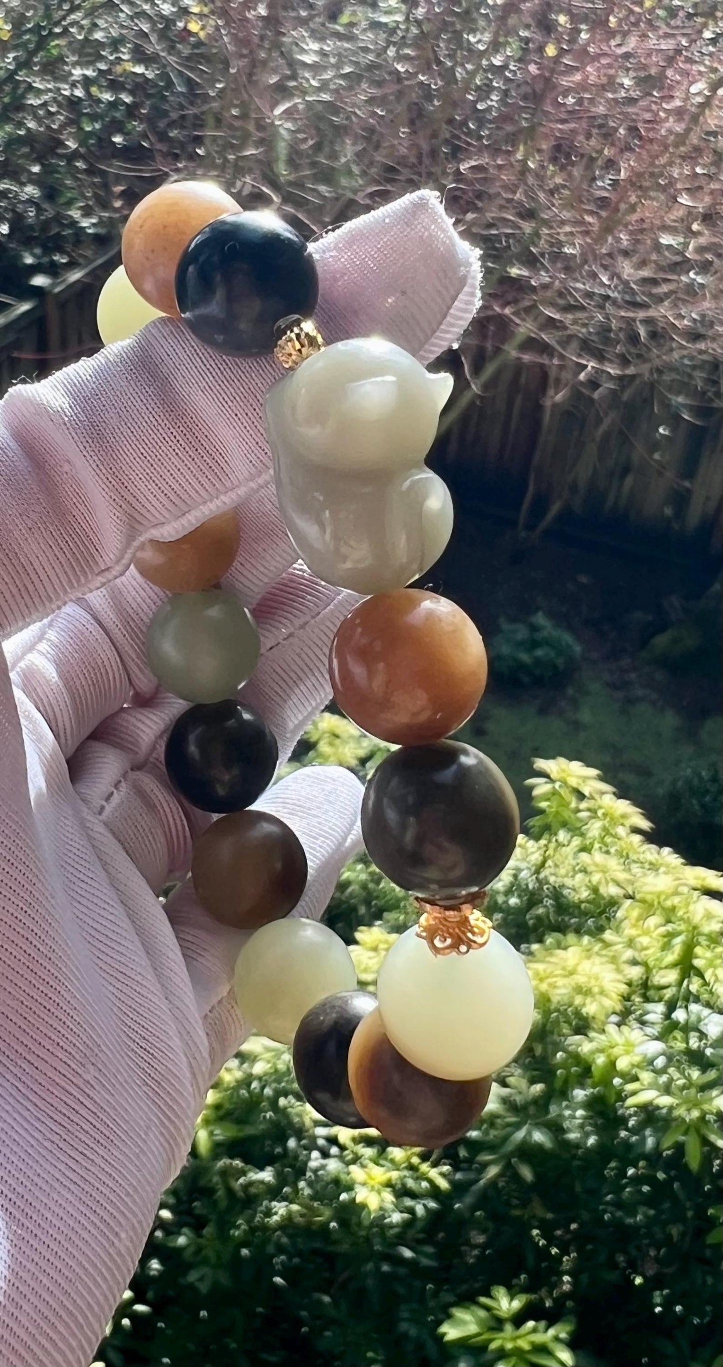 12mm Certified natural Hetian jade/Loulan brown and Qinghua nephrite bracelet天然和田玉楼兰三色手串 糖白 糖青花 #2335 且末青白玉趴趴猫