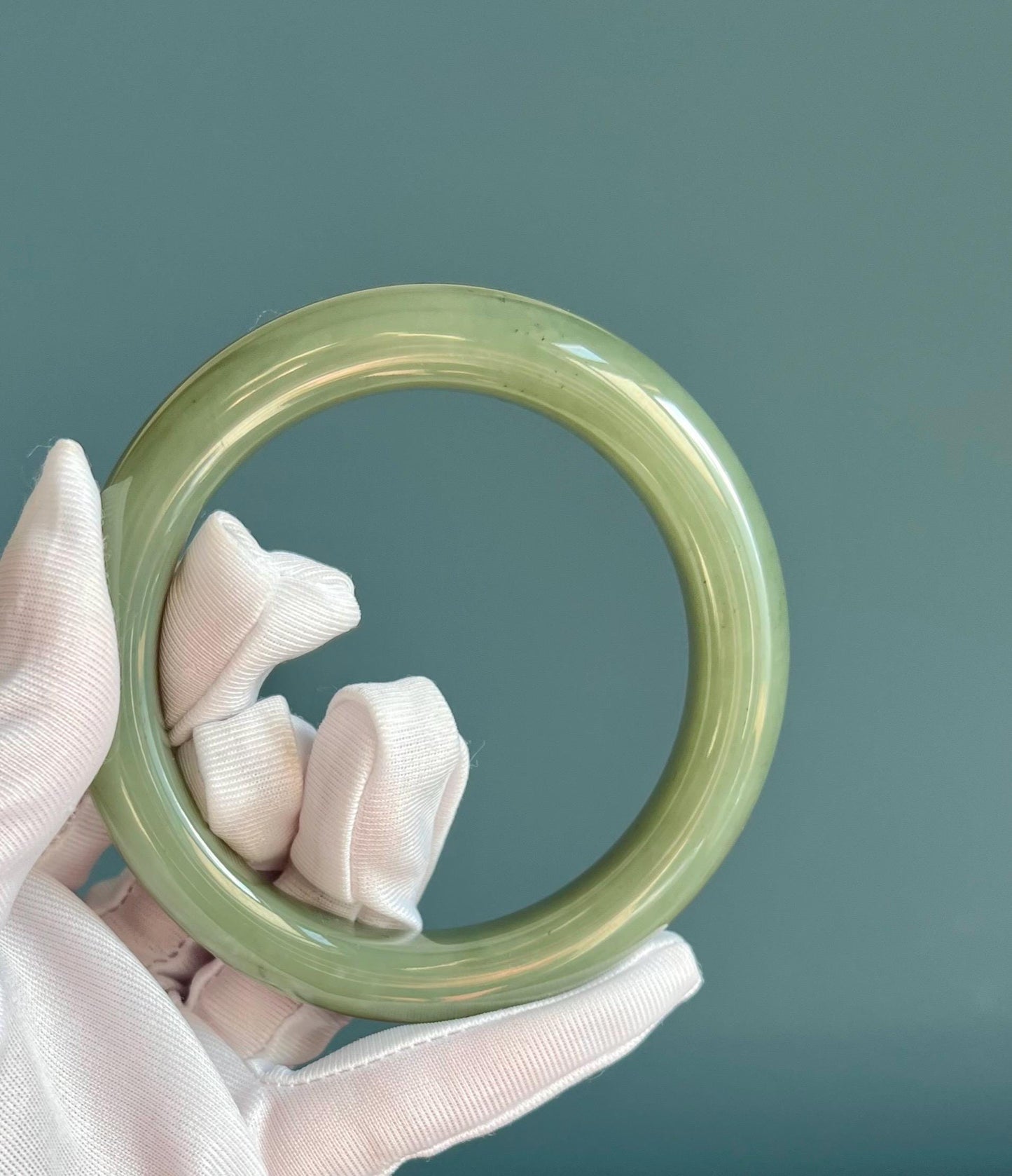 60.8mm Certified natural hetian jade /greenish blue Nephrite bangle/ bracelet/天然精品和田玉 且末青玉手镯 蓝青玉正圈手镯 平安镯 细料#1418