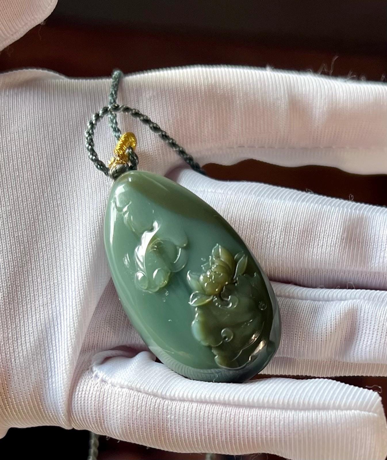 Certified natural hetian jade/egg duck green nephrite carved fish and lotus pendant necklace天然精品和田玉 碧玉 无事牌 雕刻莲莲有鱼吊坠#1450鸭蛋青碧玉俏糖