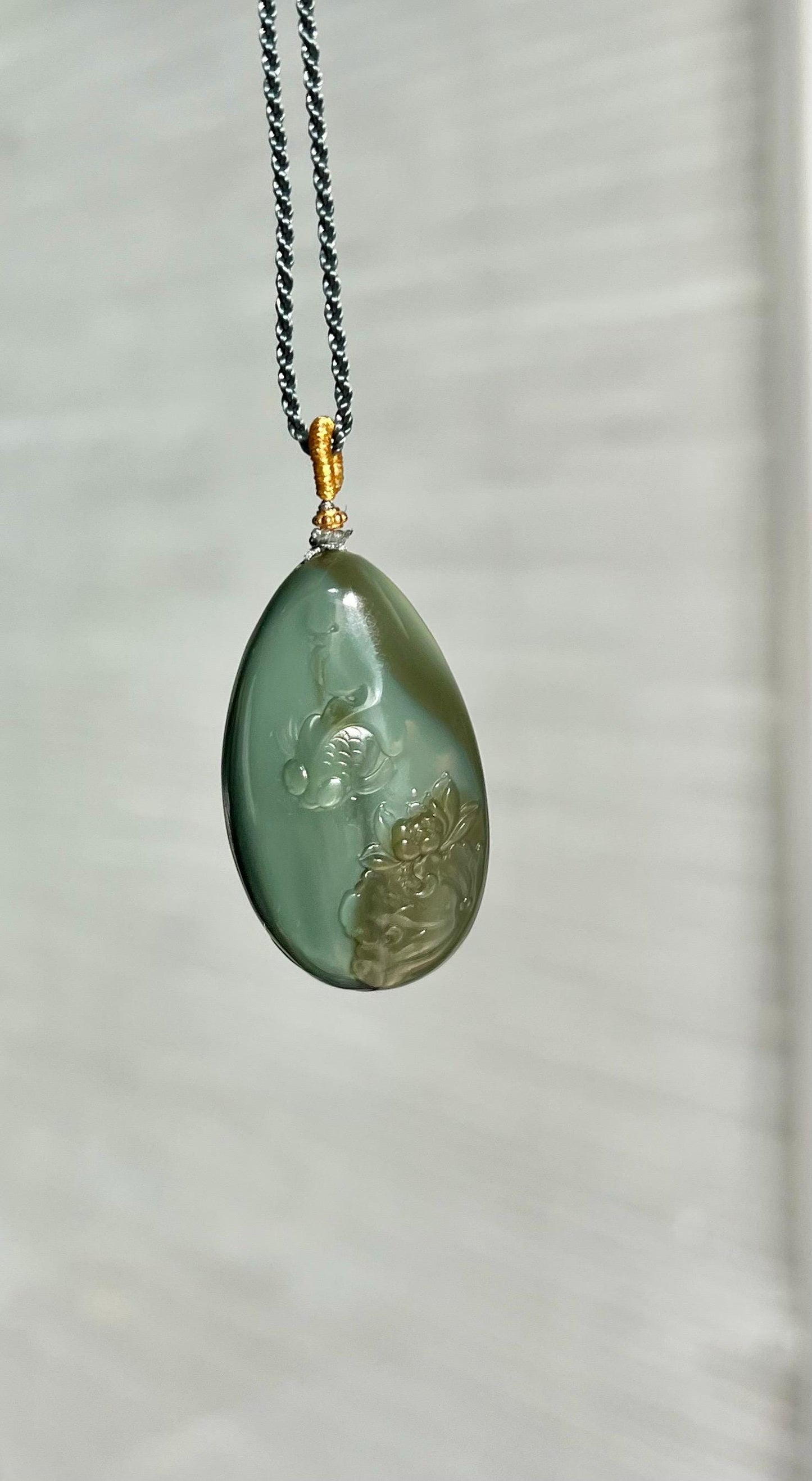 Certified natural hetian jade/egg duck green nephrite carved fish and lotus pendant necklace天然精品和田玉 碧玉 无事牌 雕刻莲莲有鱼吊坠#1450鸭蛋青碧玉俏糖